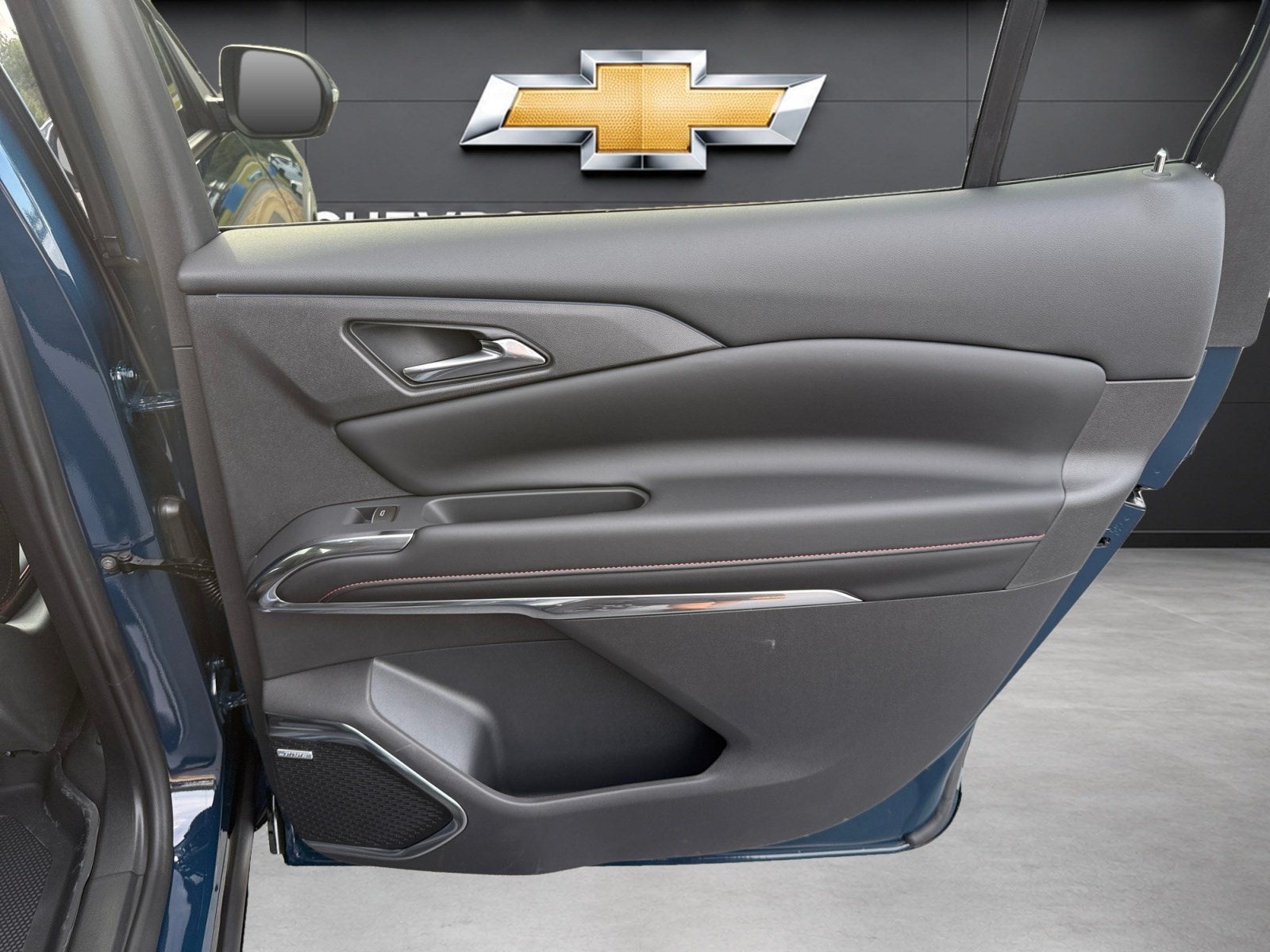 2027 Chevrolet Traverse AWD RS