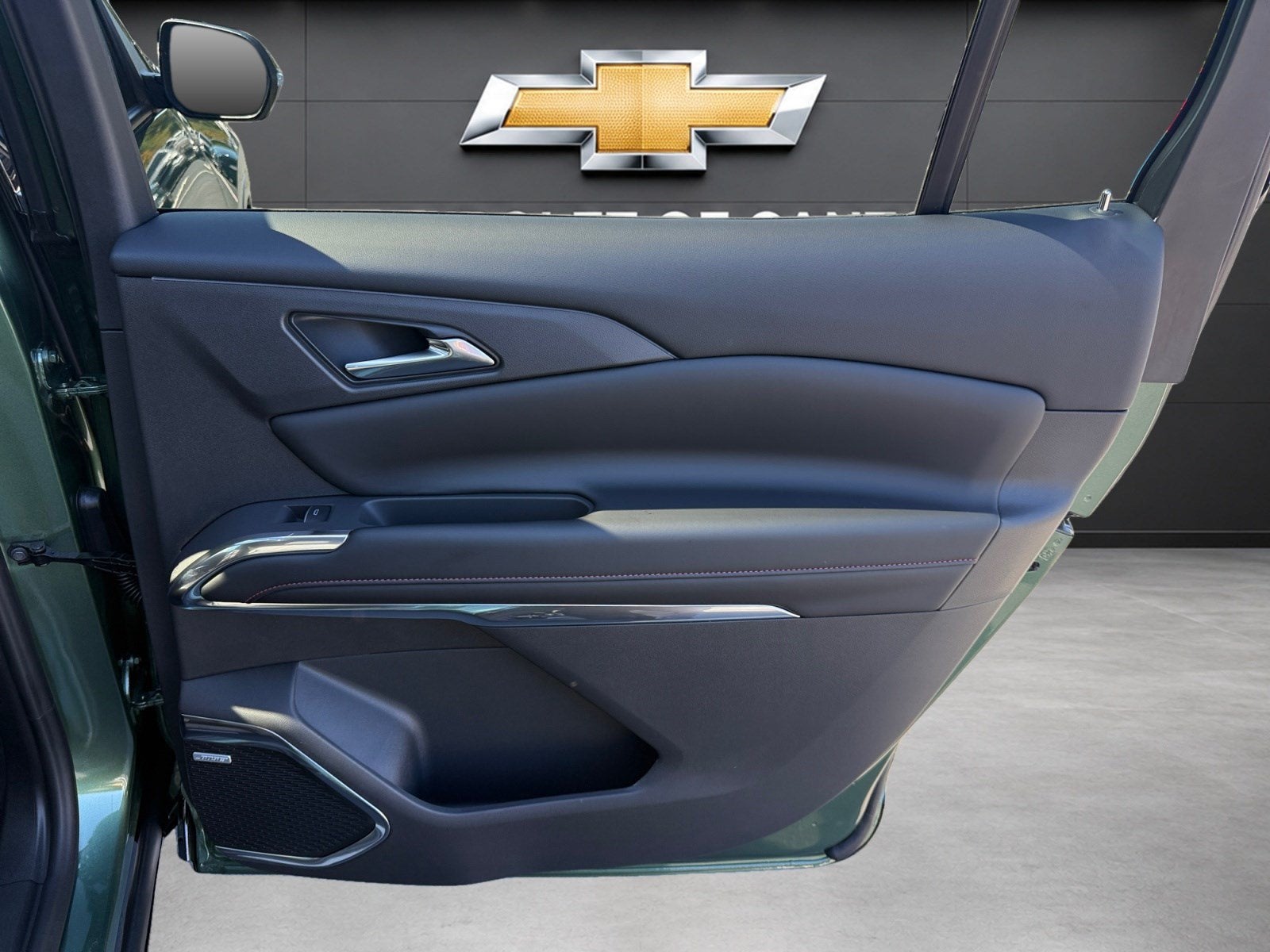 2027 Chevrolet Traverse AWD RS
