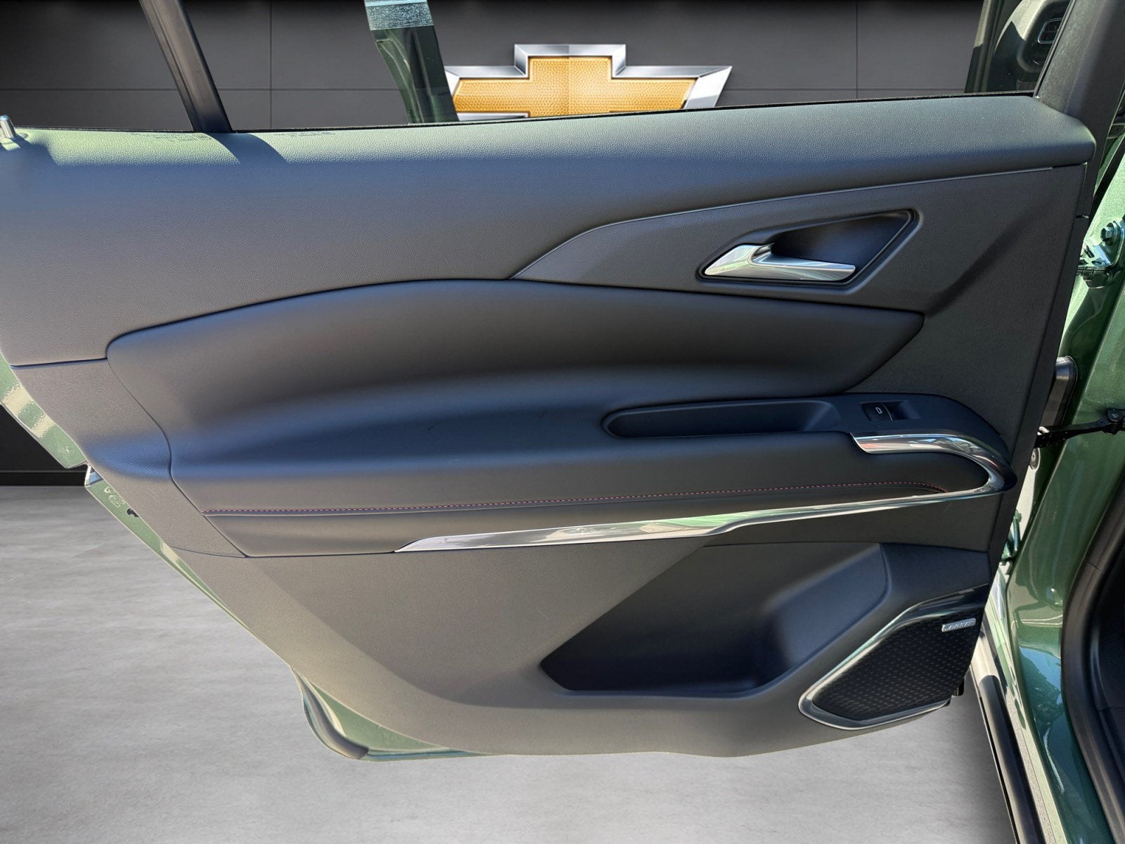 2027 Chevrolet Traverse AWD RS