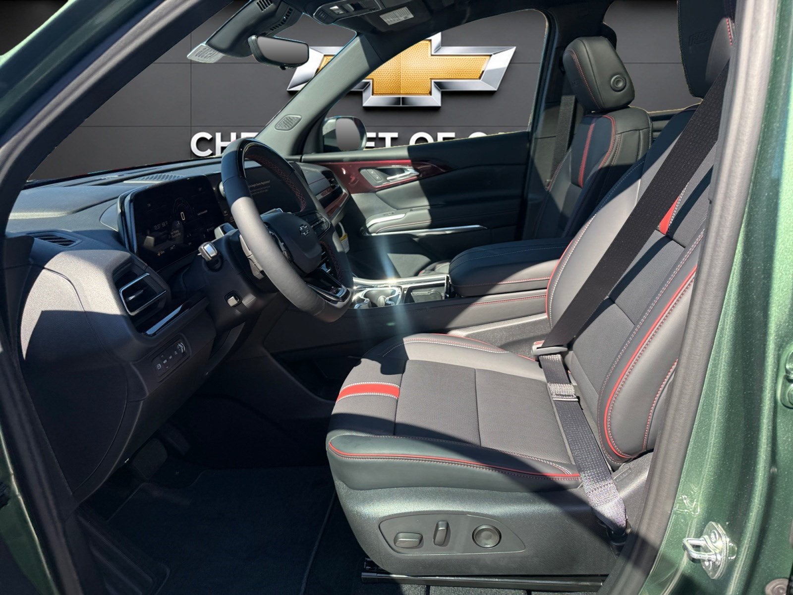 2027 Chevrolet Traverse AWD RS