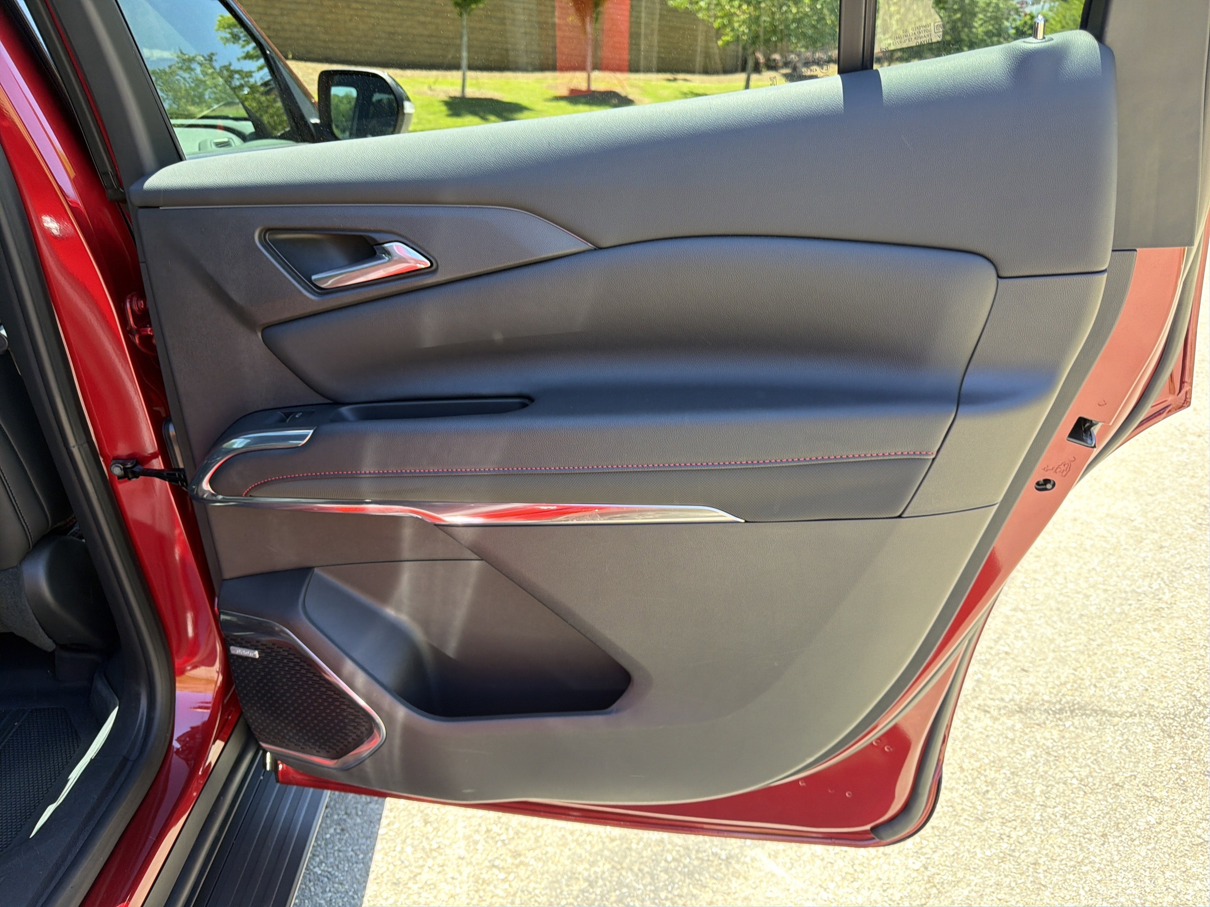 2025 Chevrolet Traverse AWD RS