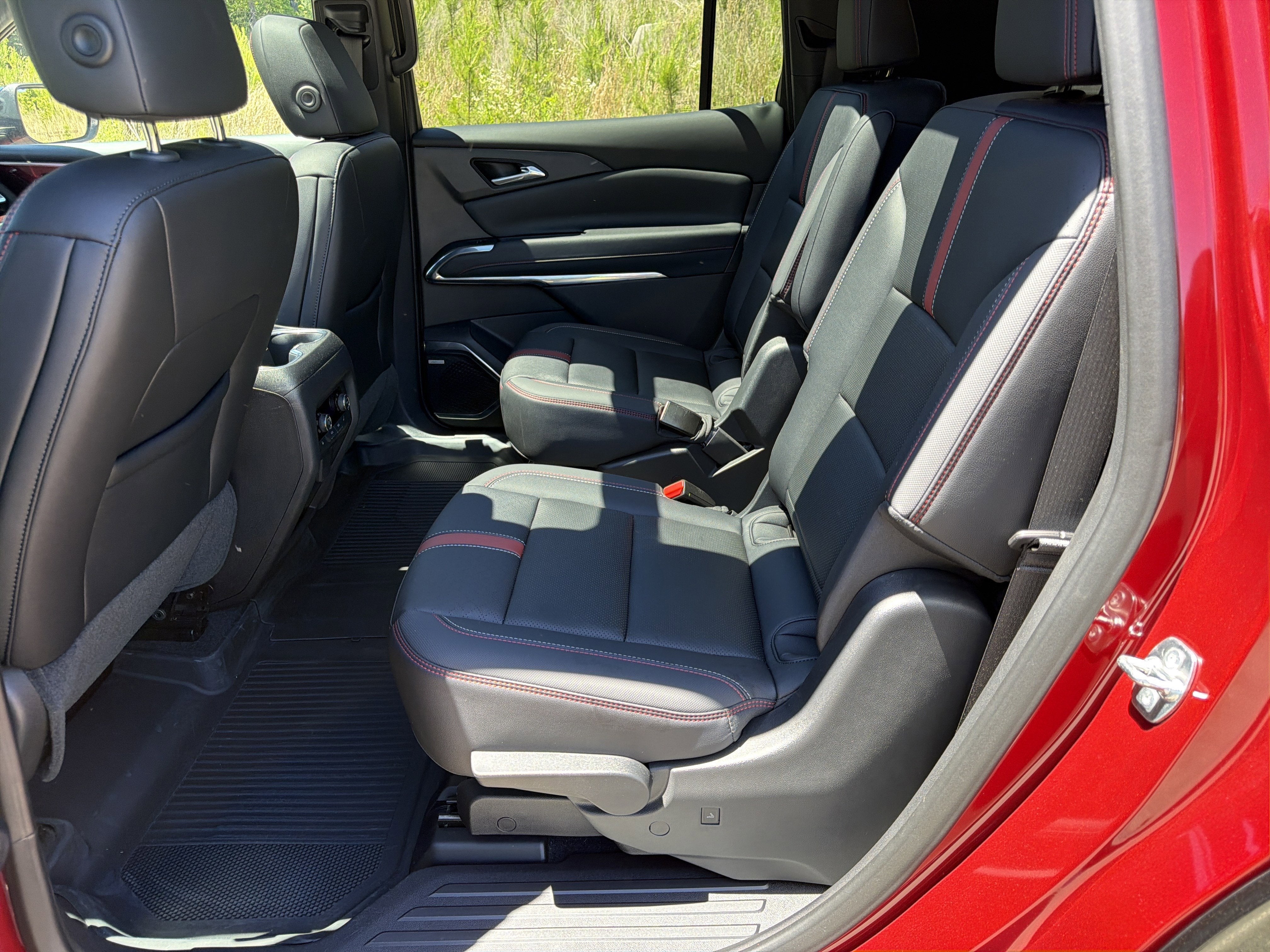 2025 Chevrolet Traverse AWD RS