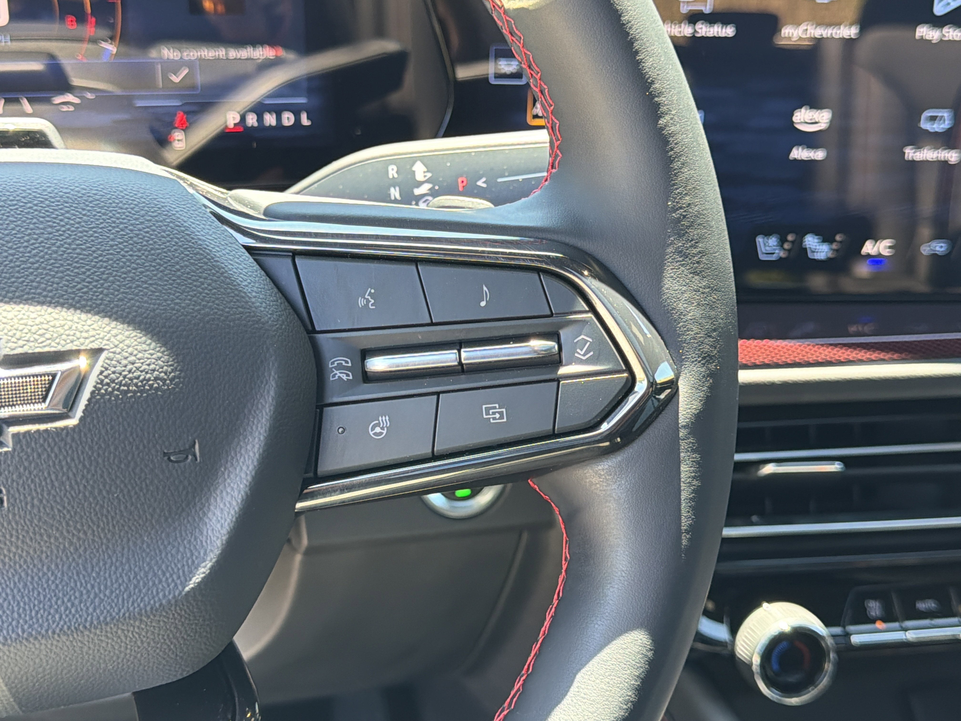 2025 Chevrolet Traverse AWD RS