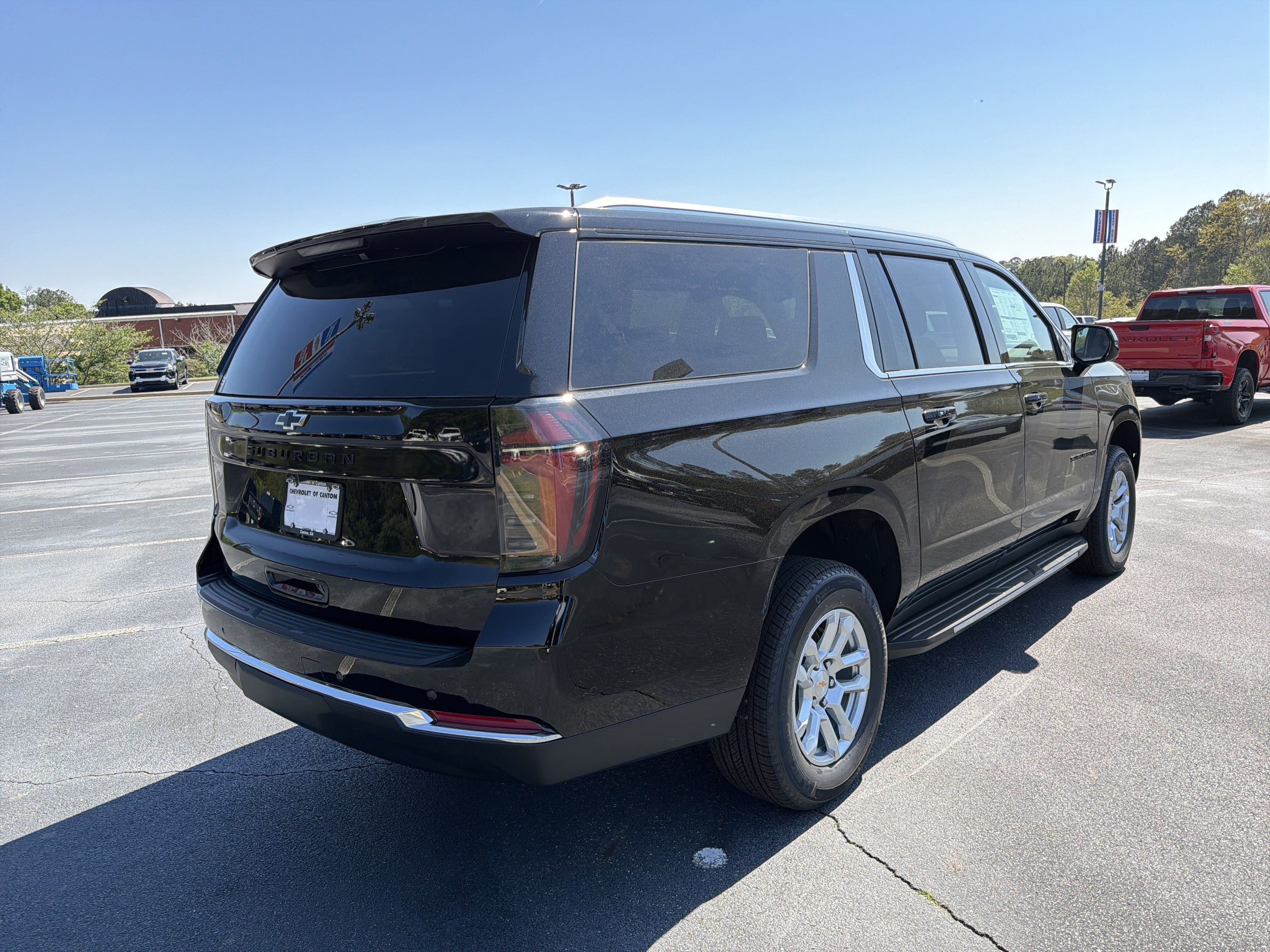 2026 Chevrolet Suburban LS