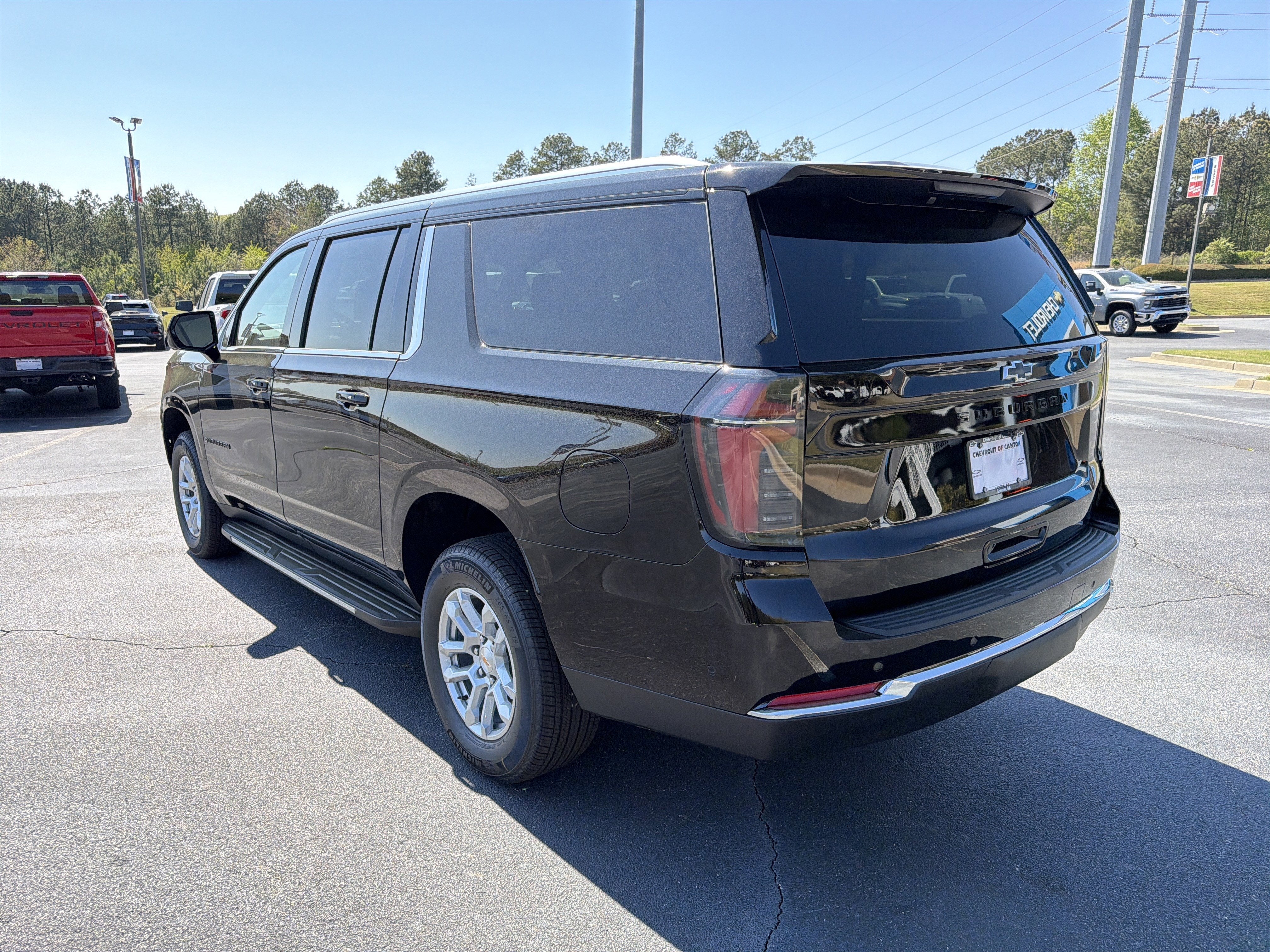 2026 Chevrolet Suburban LS