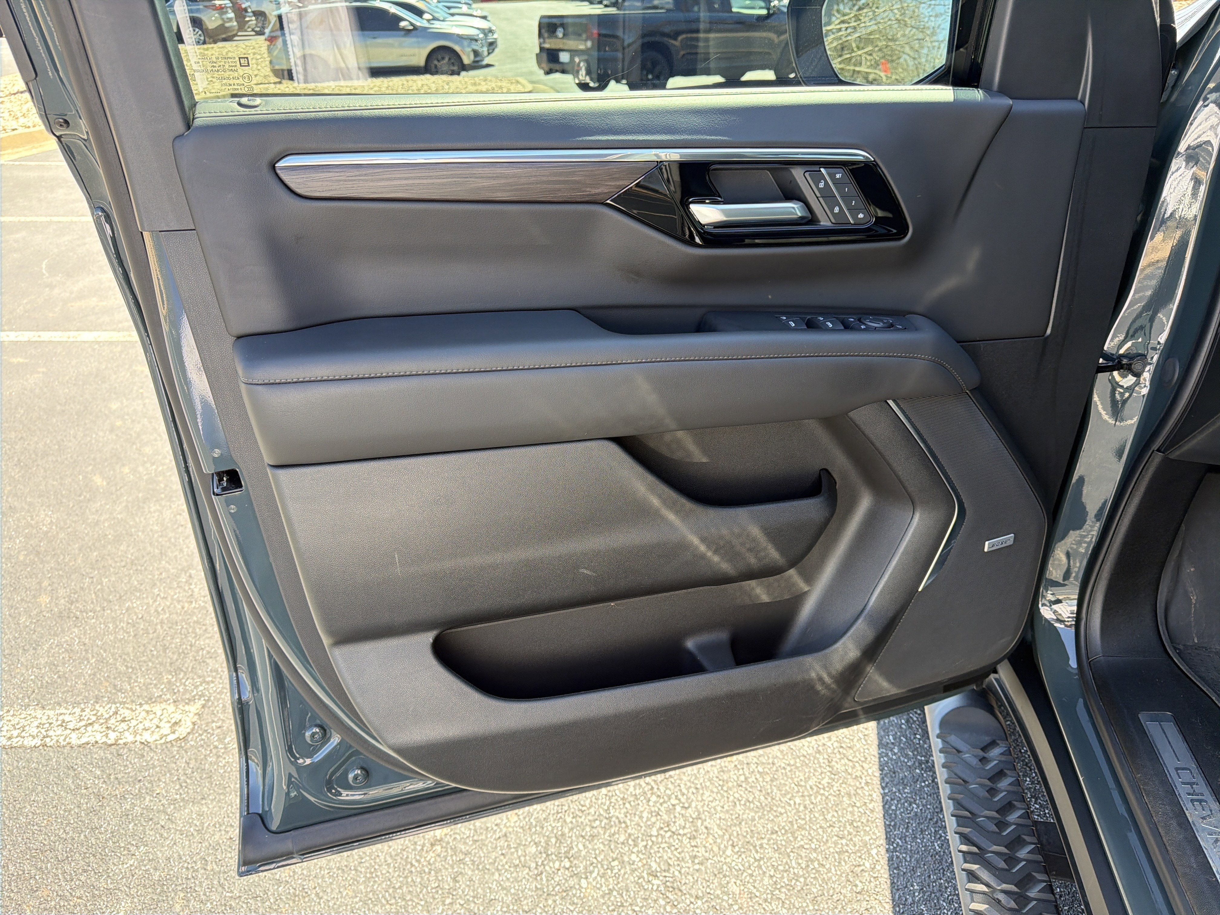 2025 Chevrolet Suburban Z71