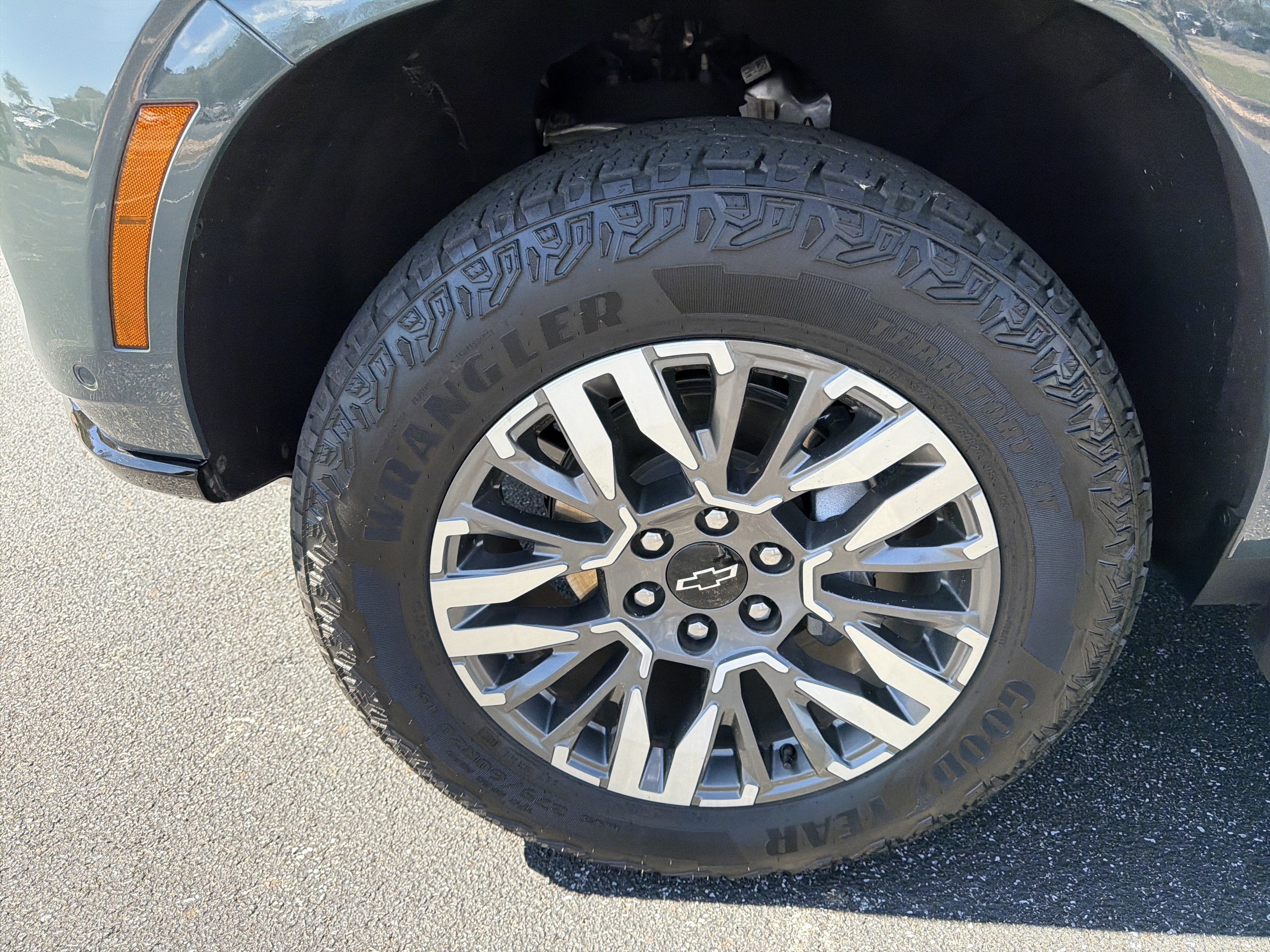 2025 Chevrolet Suburban Z71