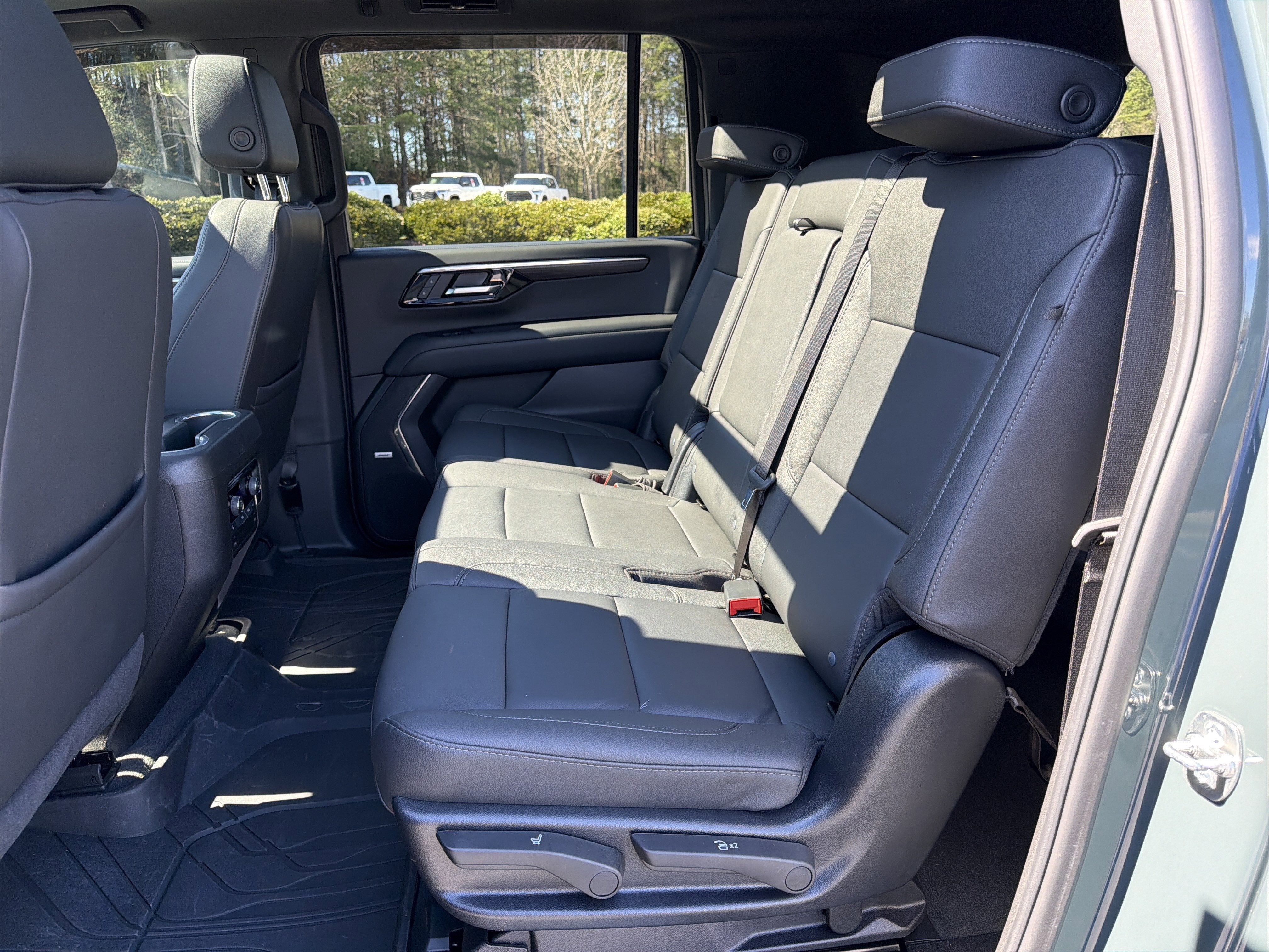 2025 Chevrolet Suburban Z71