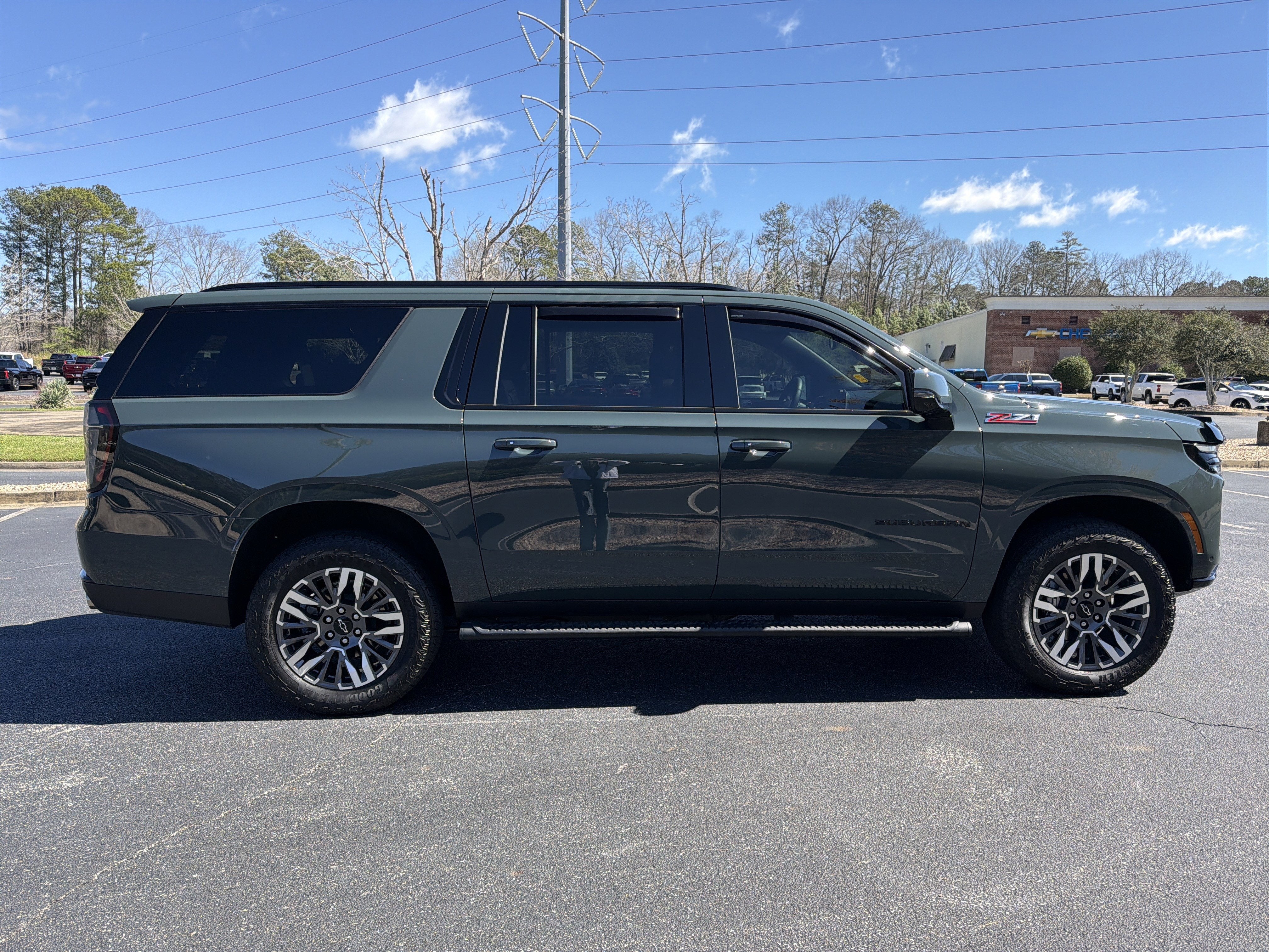2025 Chevrolet Suburban Z71
