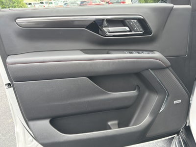 2025 Chevrolet Suburban RST