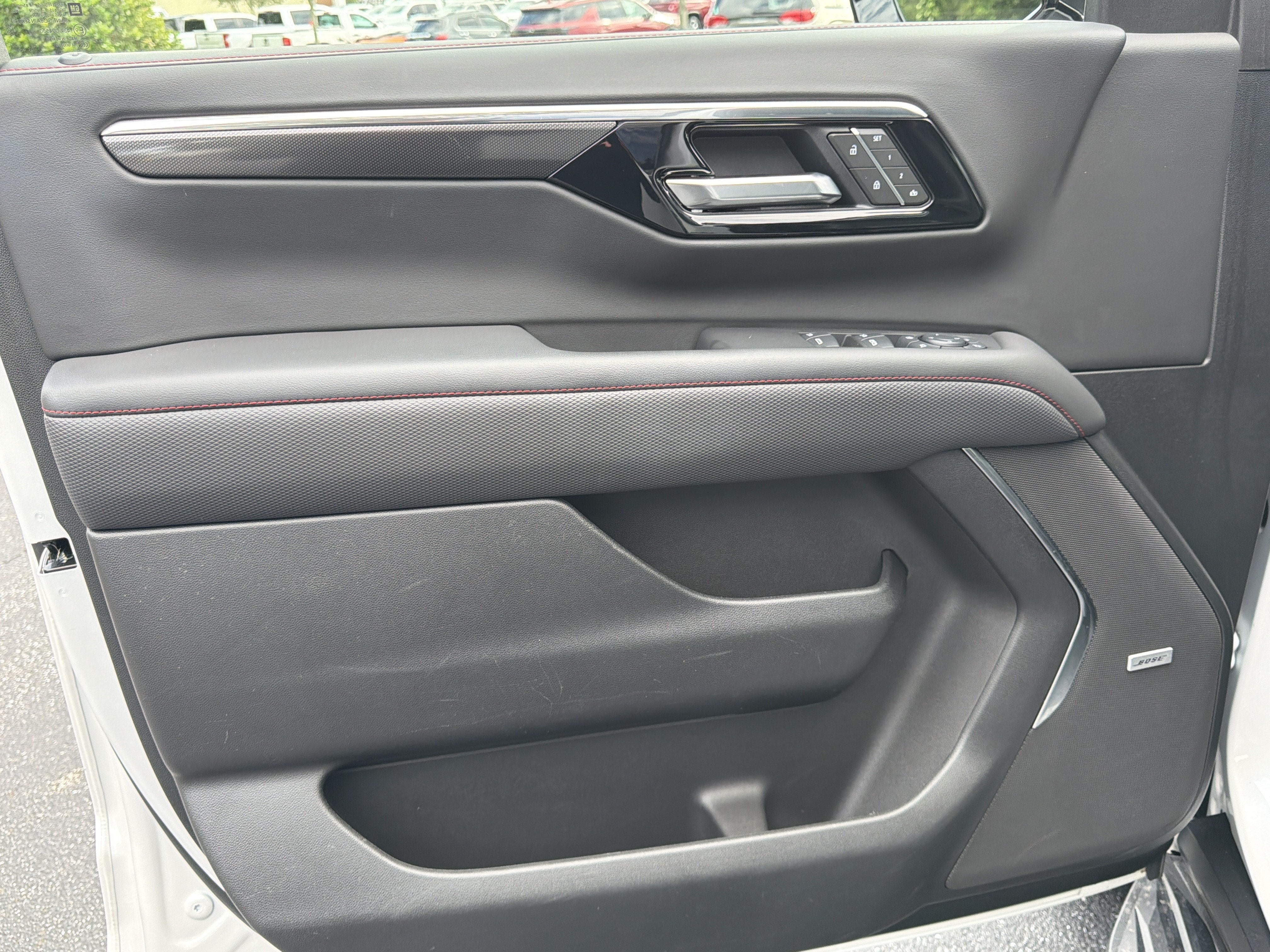 2025 Chevrolet Suburban RST