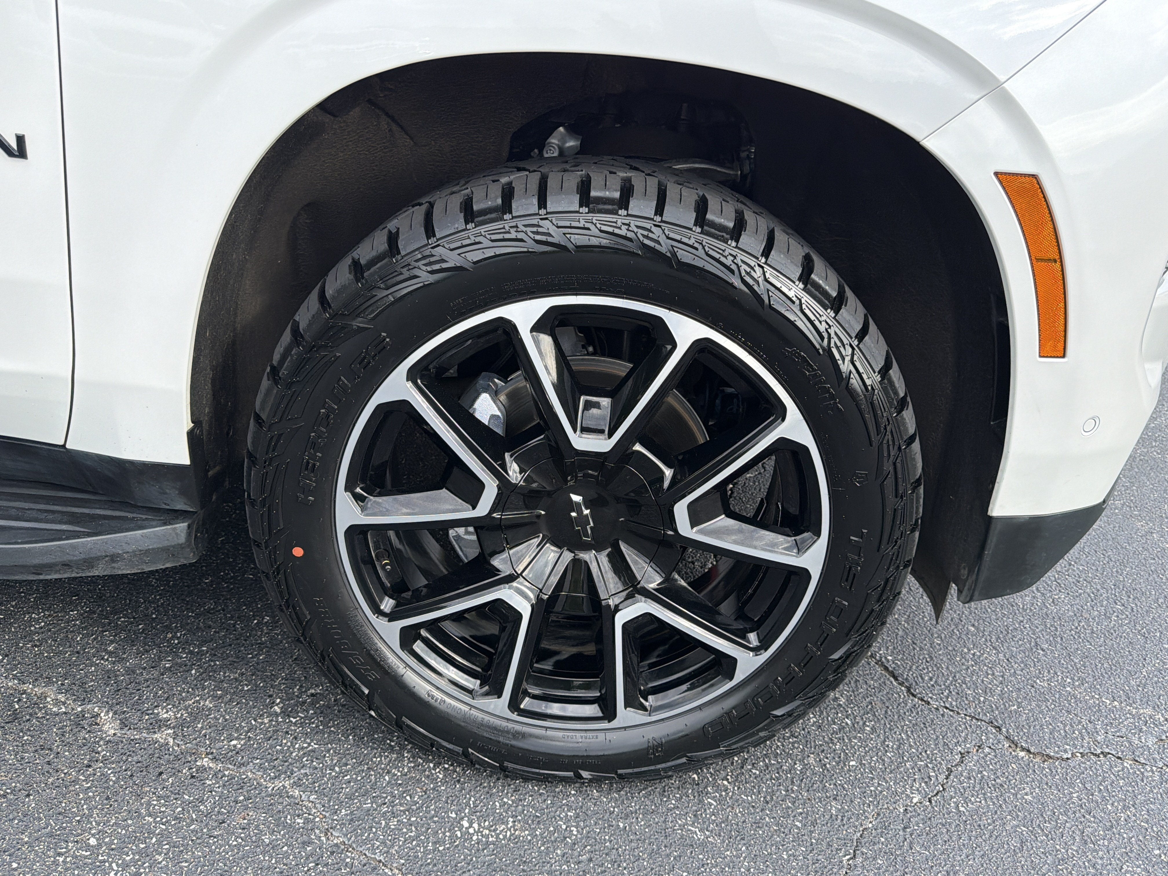 2025 Chevrolet Suburban RST