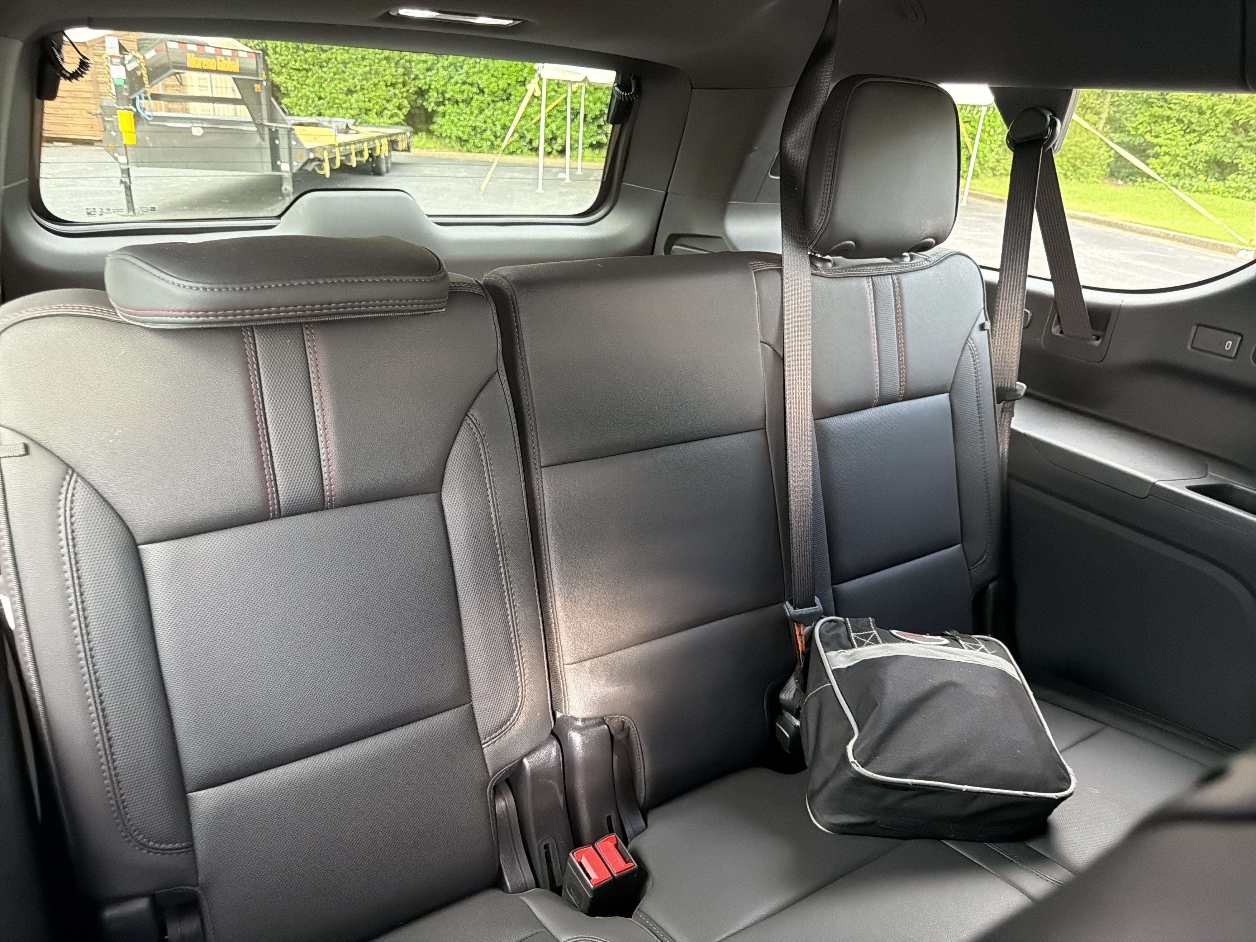 2025 Chevrolet Suburban RST