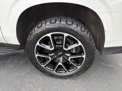 2025 Chevrolet Suburban RST