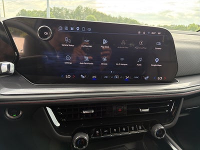 2025 Chevrolet Suburban RST