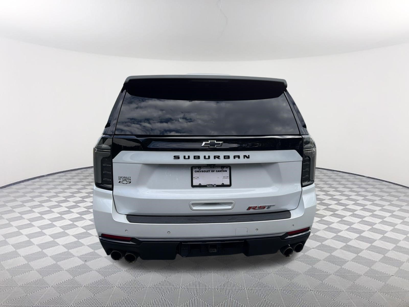 2025 Chevrolet Suburban RST