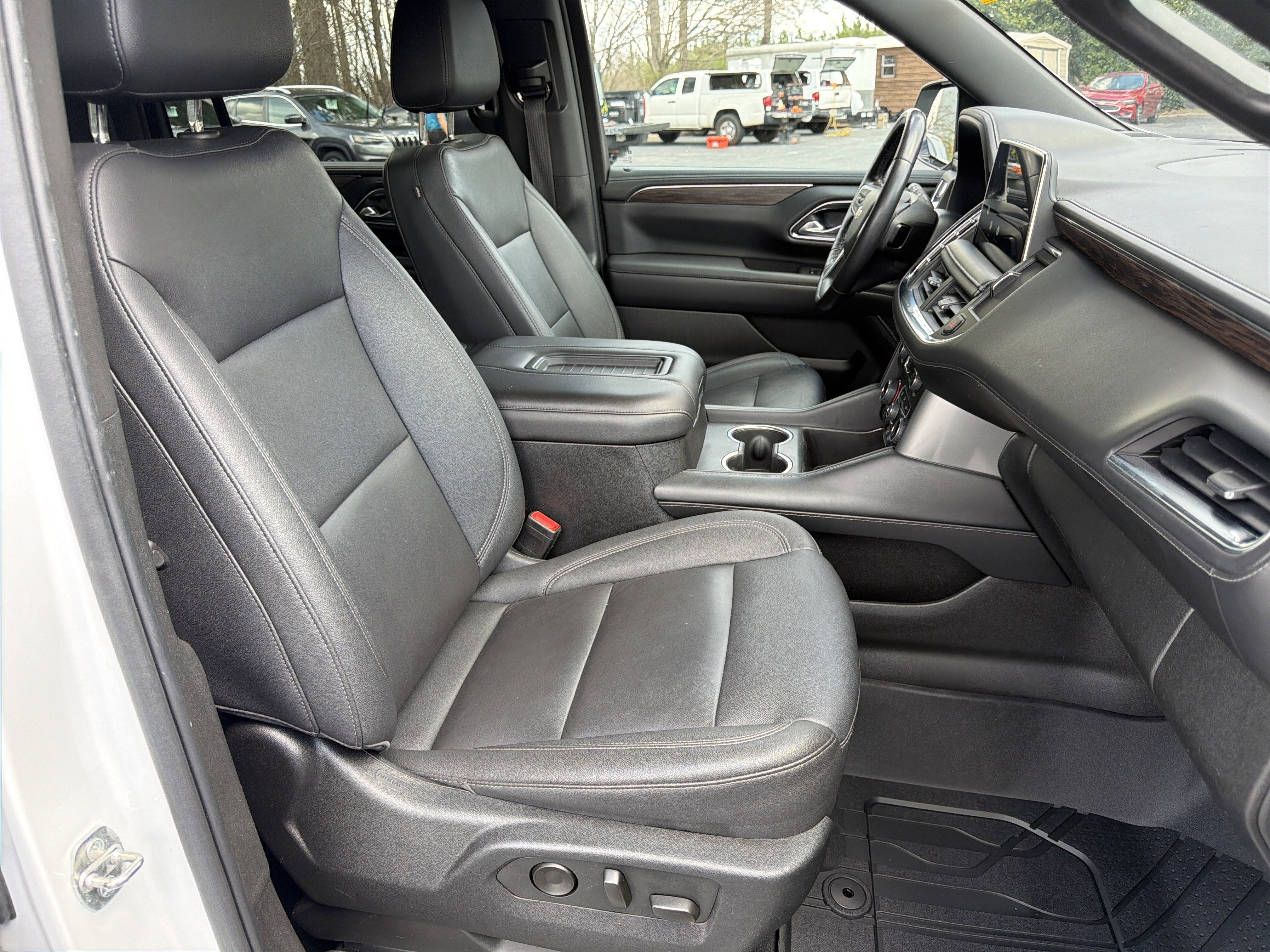 2022 Chevrolet Suburban LT