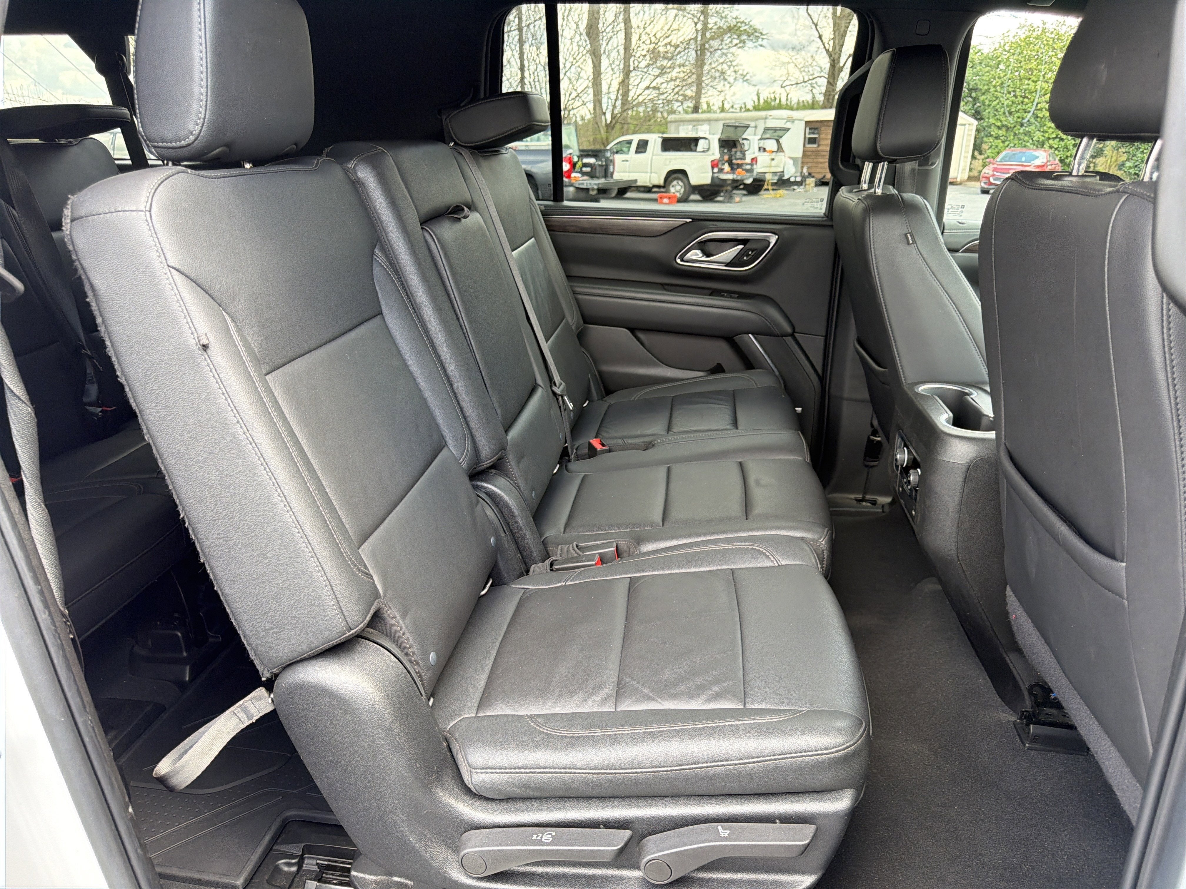 2022 Chevrolet Suburban LT