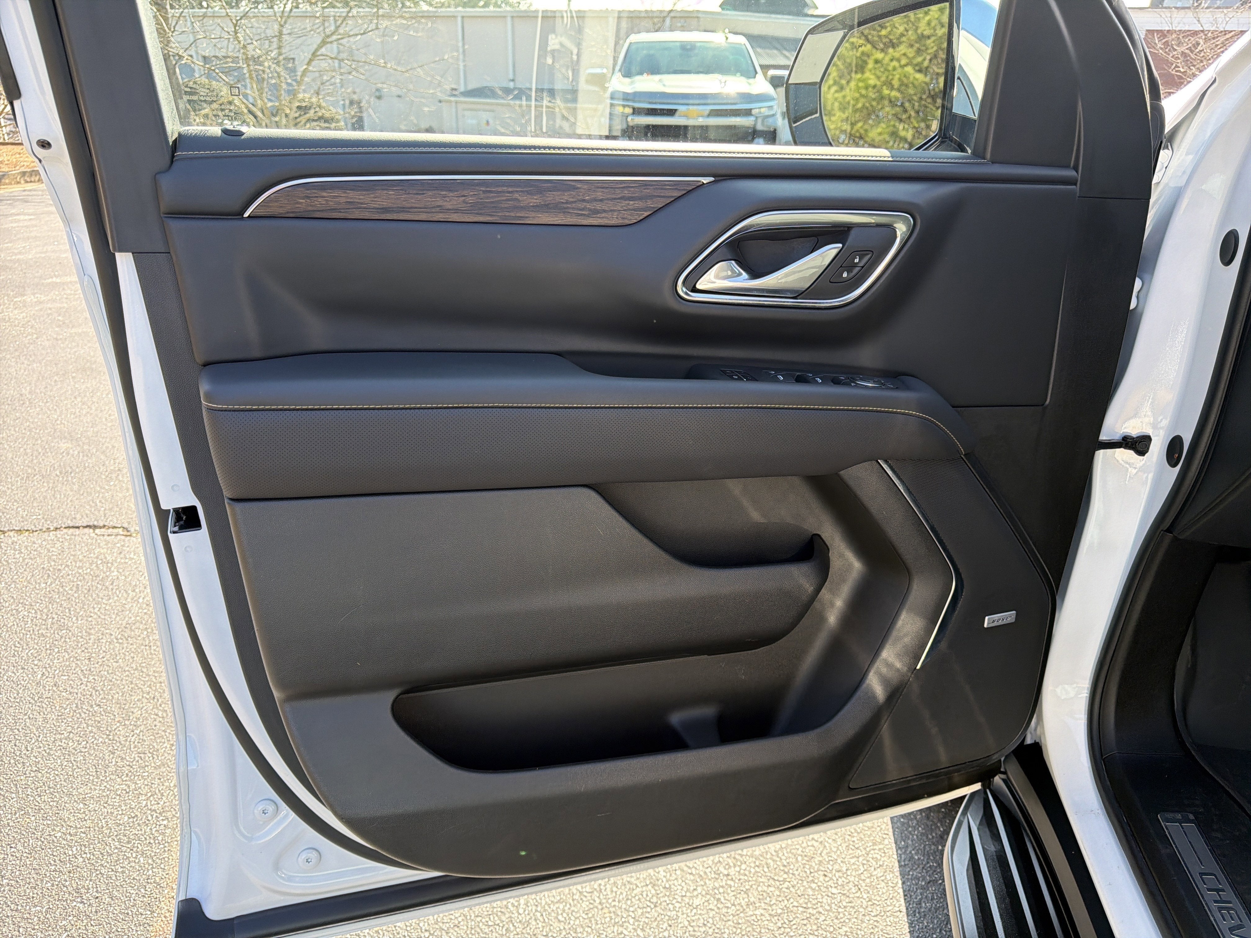 2024 Chevrolet Suburban Premier