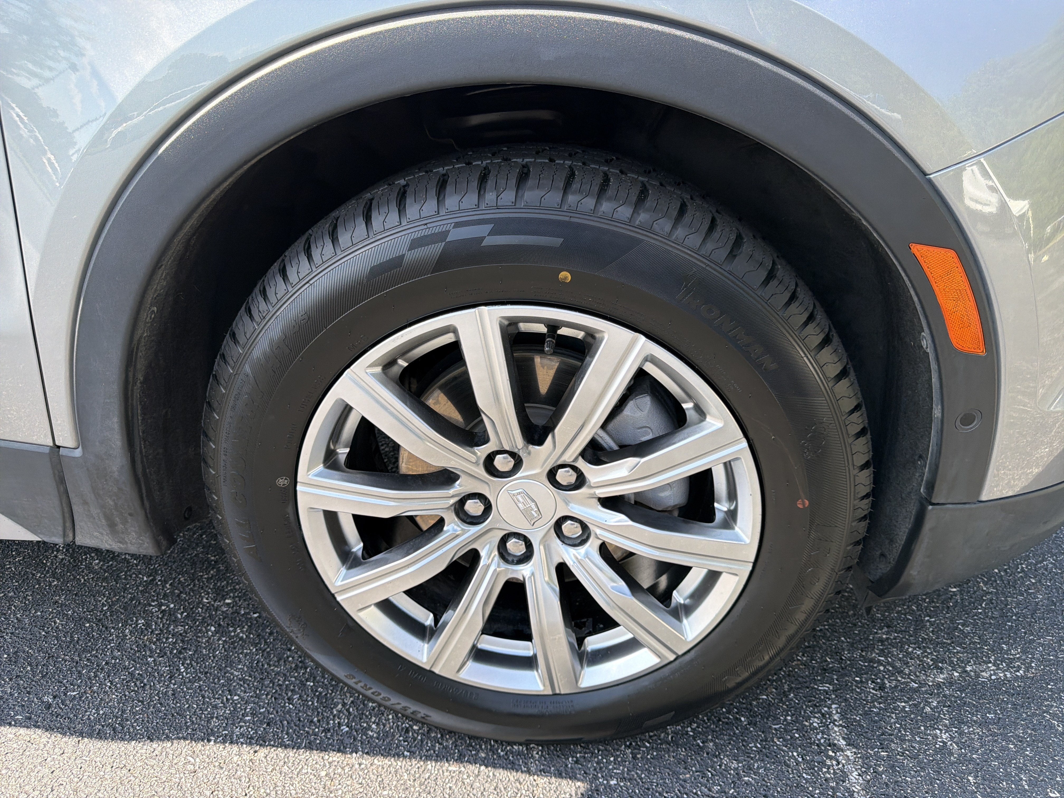2023 Cadillac XT4 FWD Premium Luxury