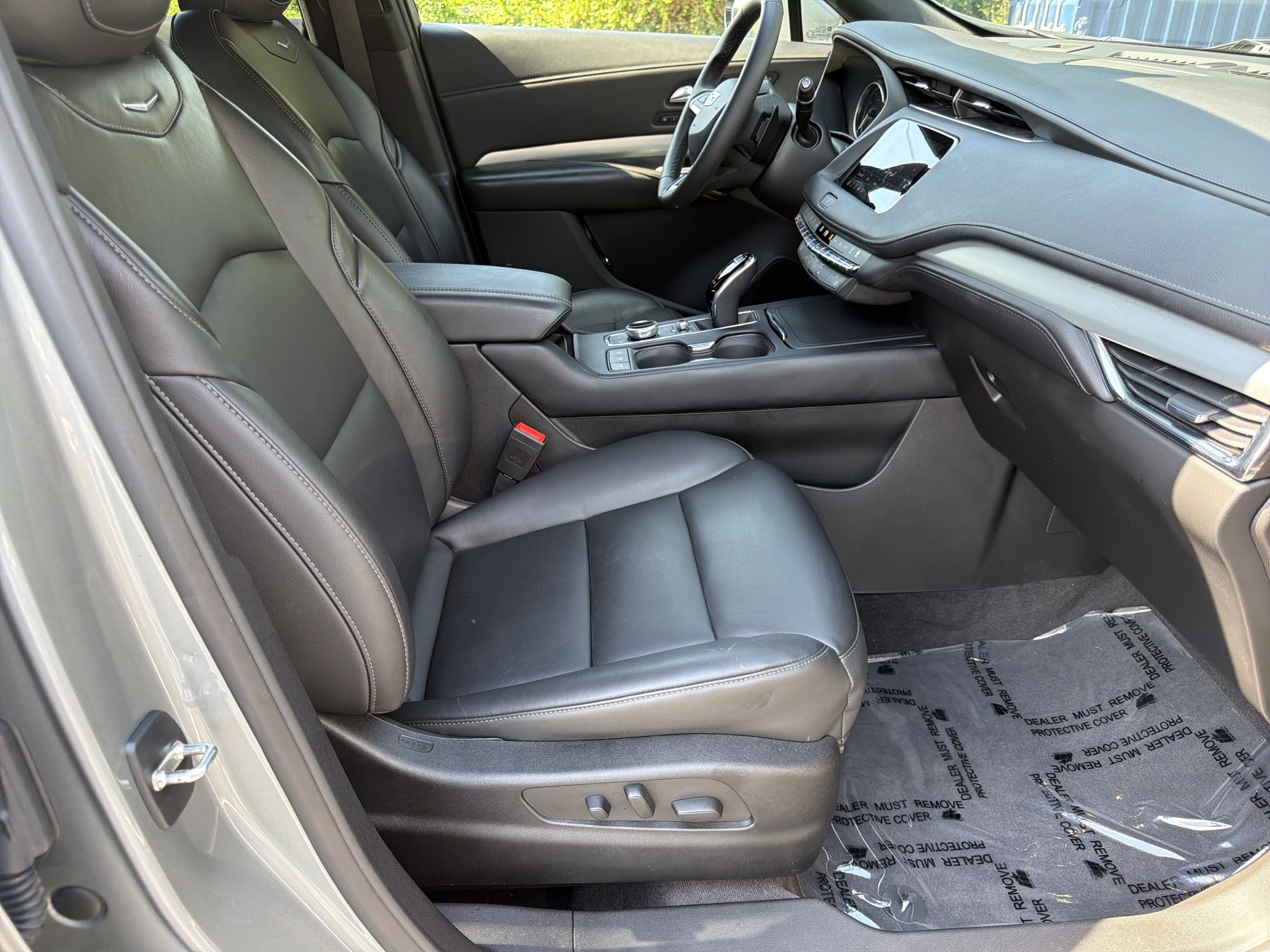 2023 Cadillac XT4 FWD Premium Luxury