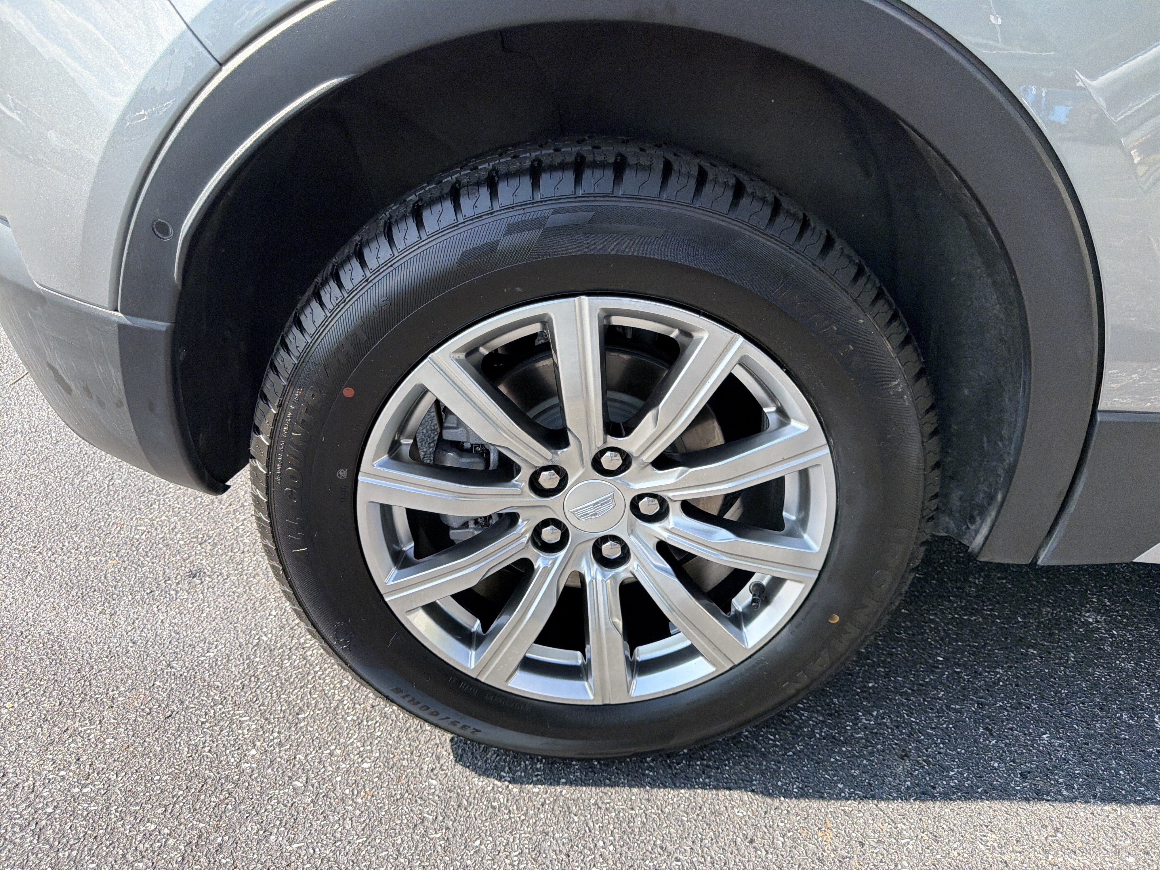 2023 Cadillac XT4 FWD Premium Luxury