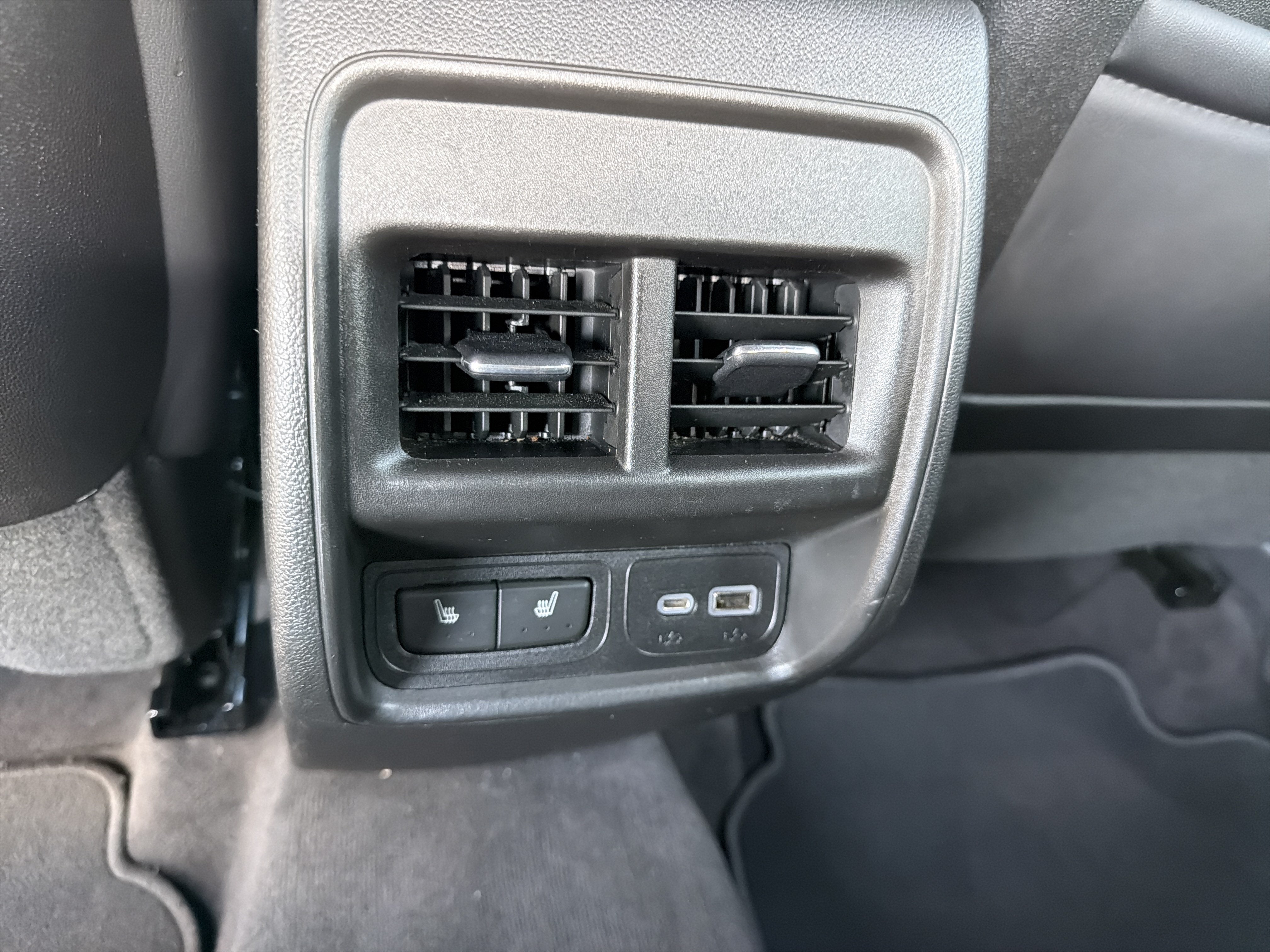 2023 Cadillac XT4 FWD Premium Luxury