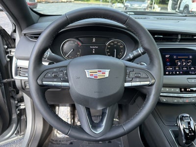 2023 Cadillac XT4 FWD Premium Luxury