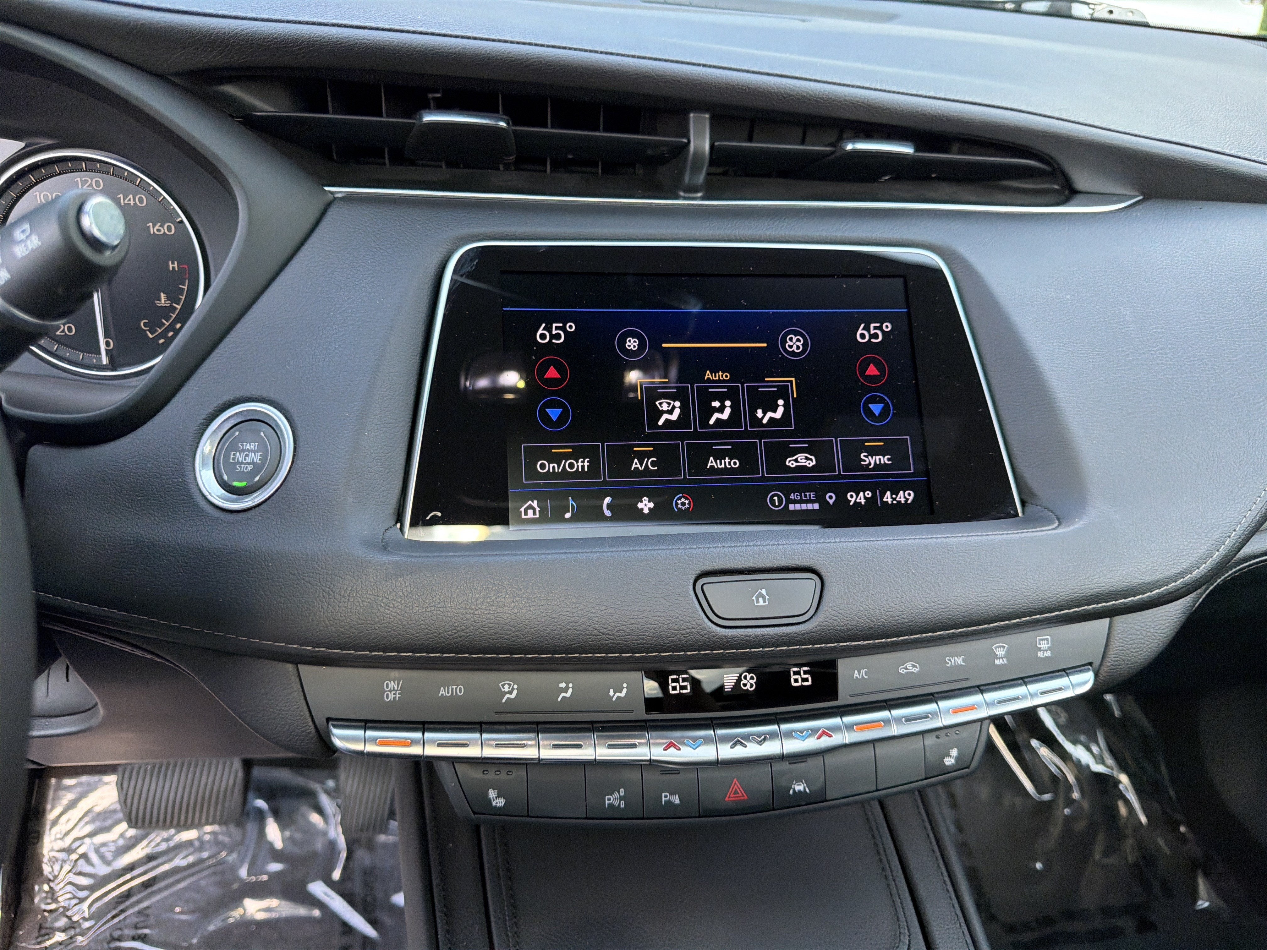 2023 Cadillac XT4 FWD Premium Luxury