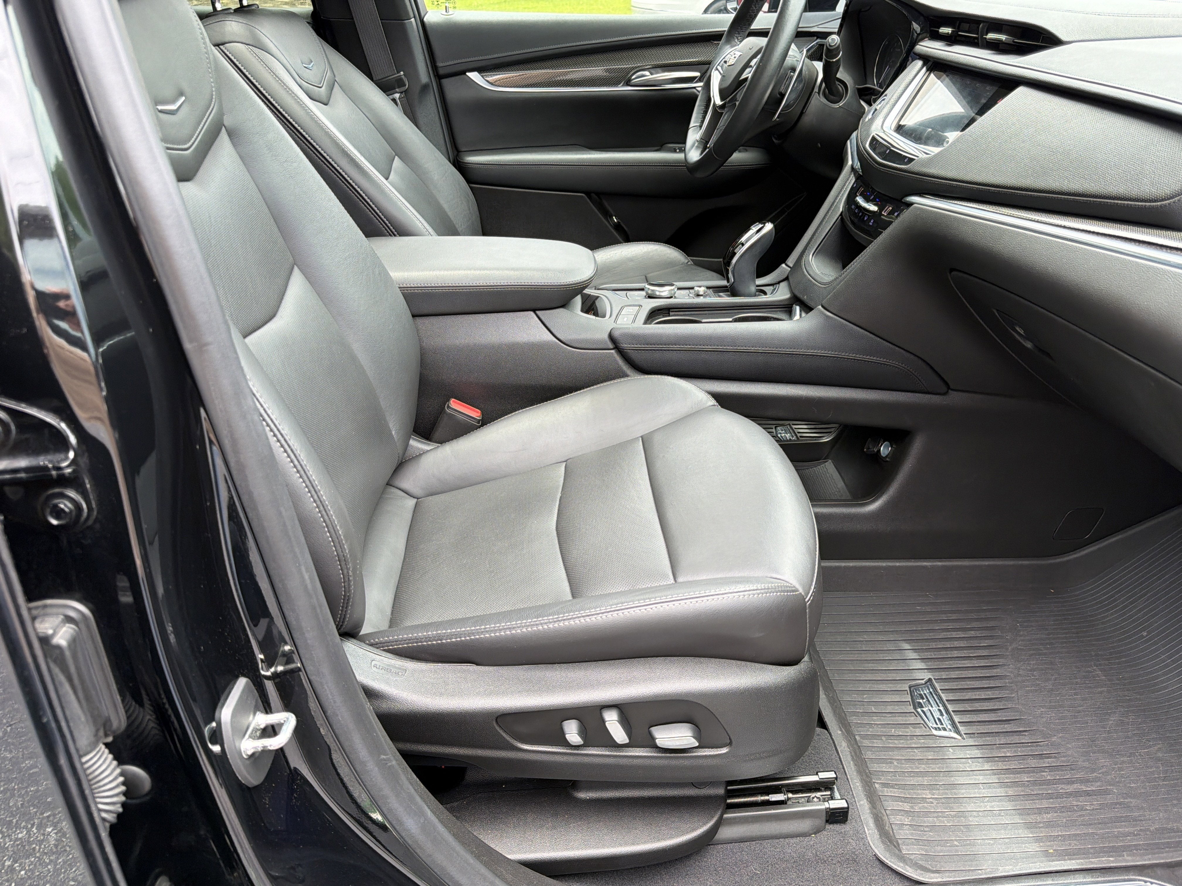 2021 Cadillac XT5 AWD Sport