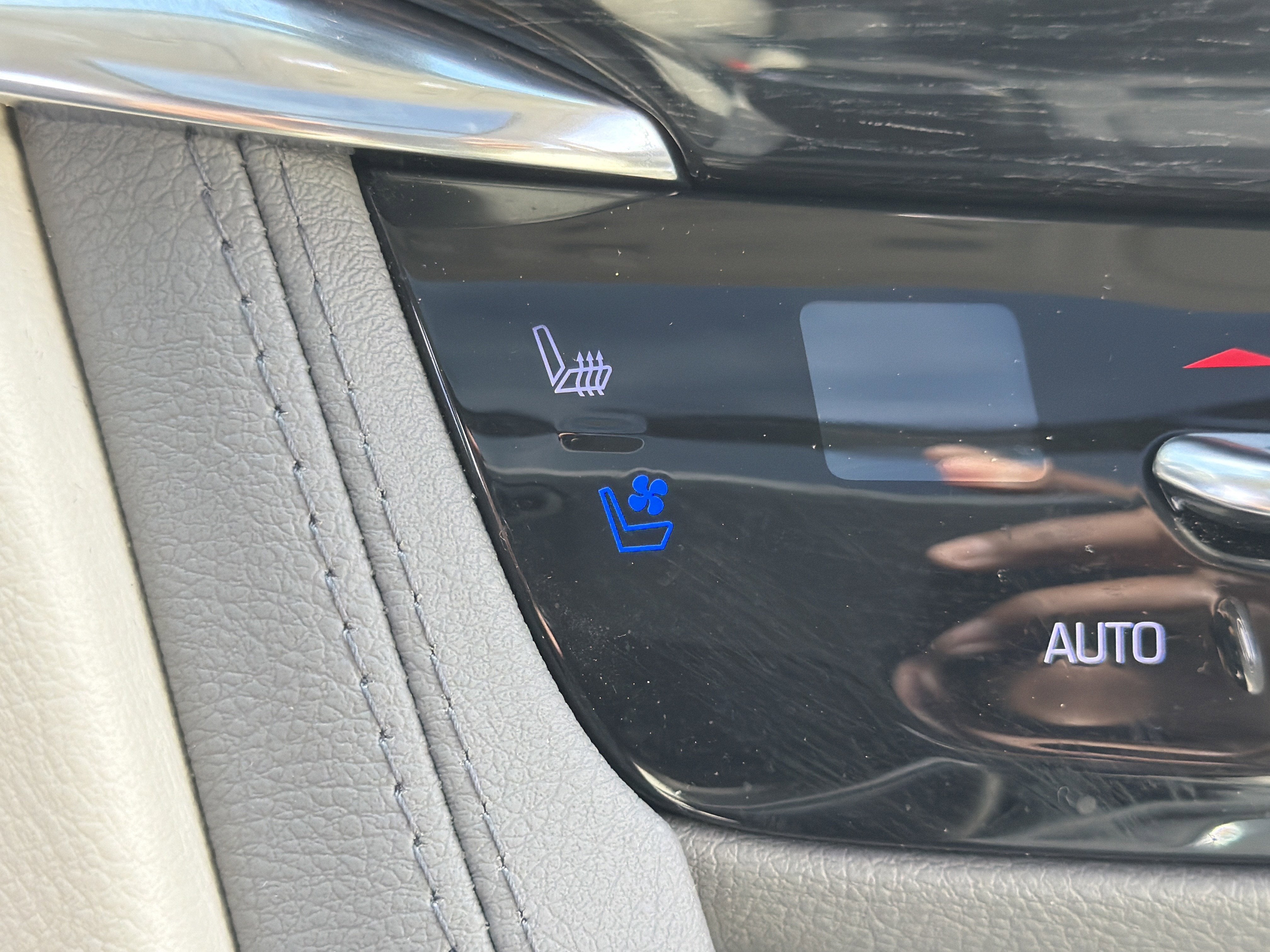 2020 Cadillac XT6 FWD Premium Luxury