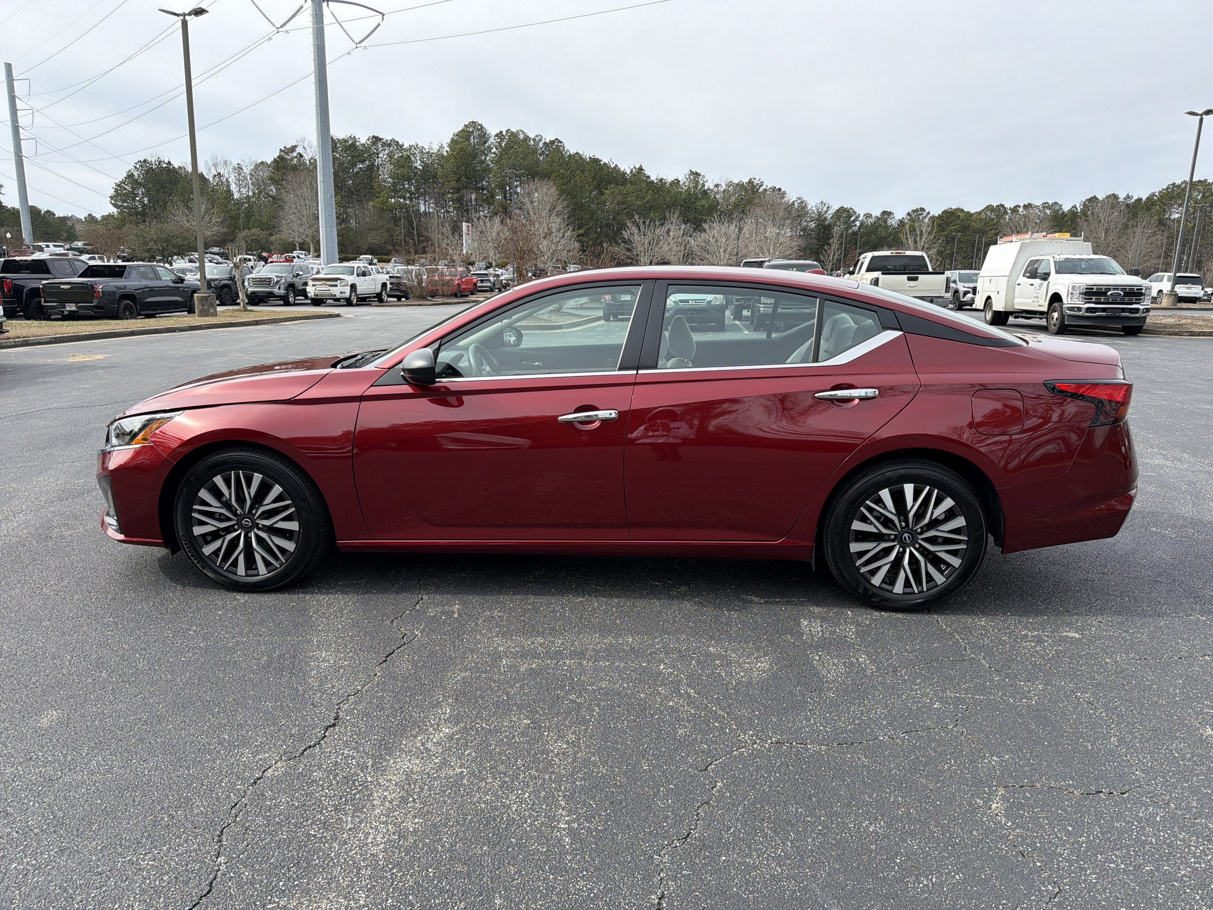 2025 Nissan Altima SV