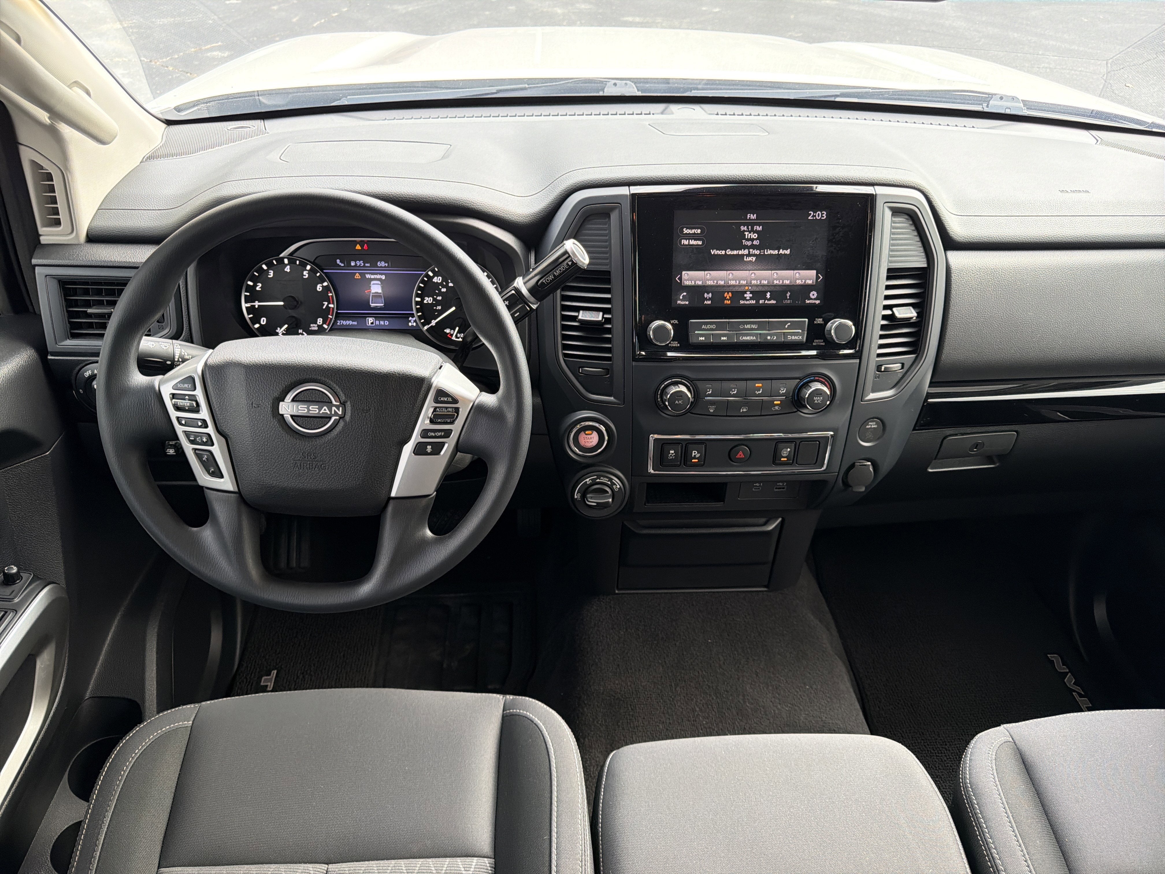 2024 Nissan Titan SV