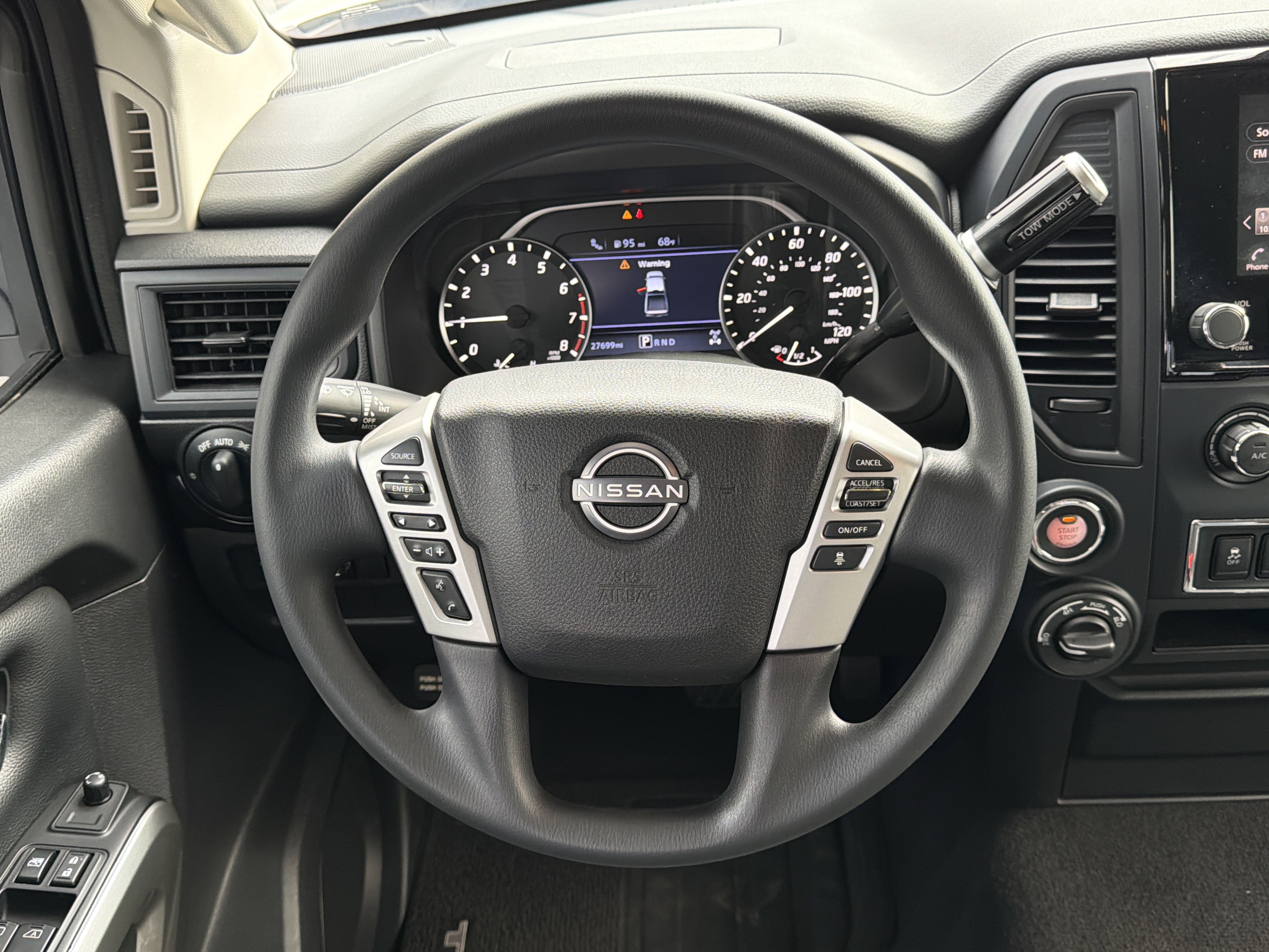 2024 Nissan Titan SV