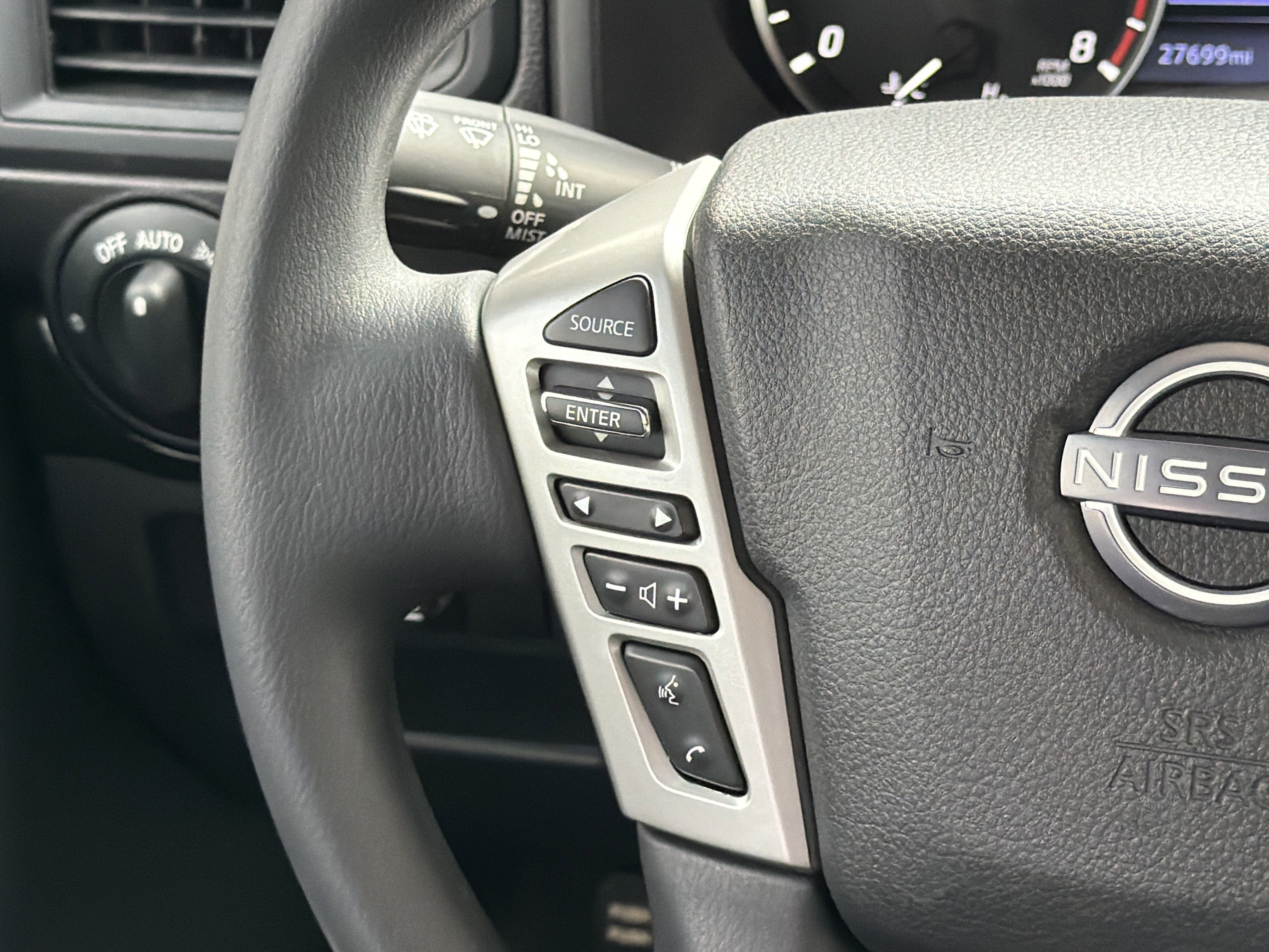 2024 Nissan Titan SV