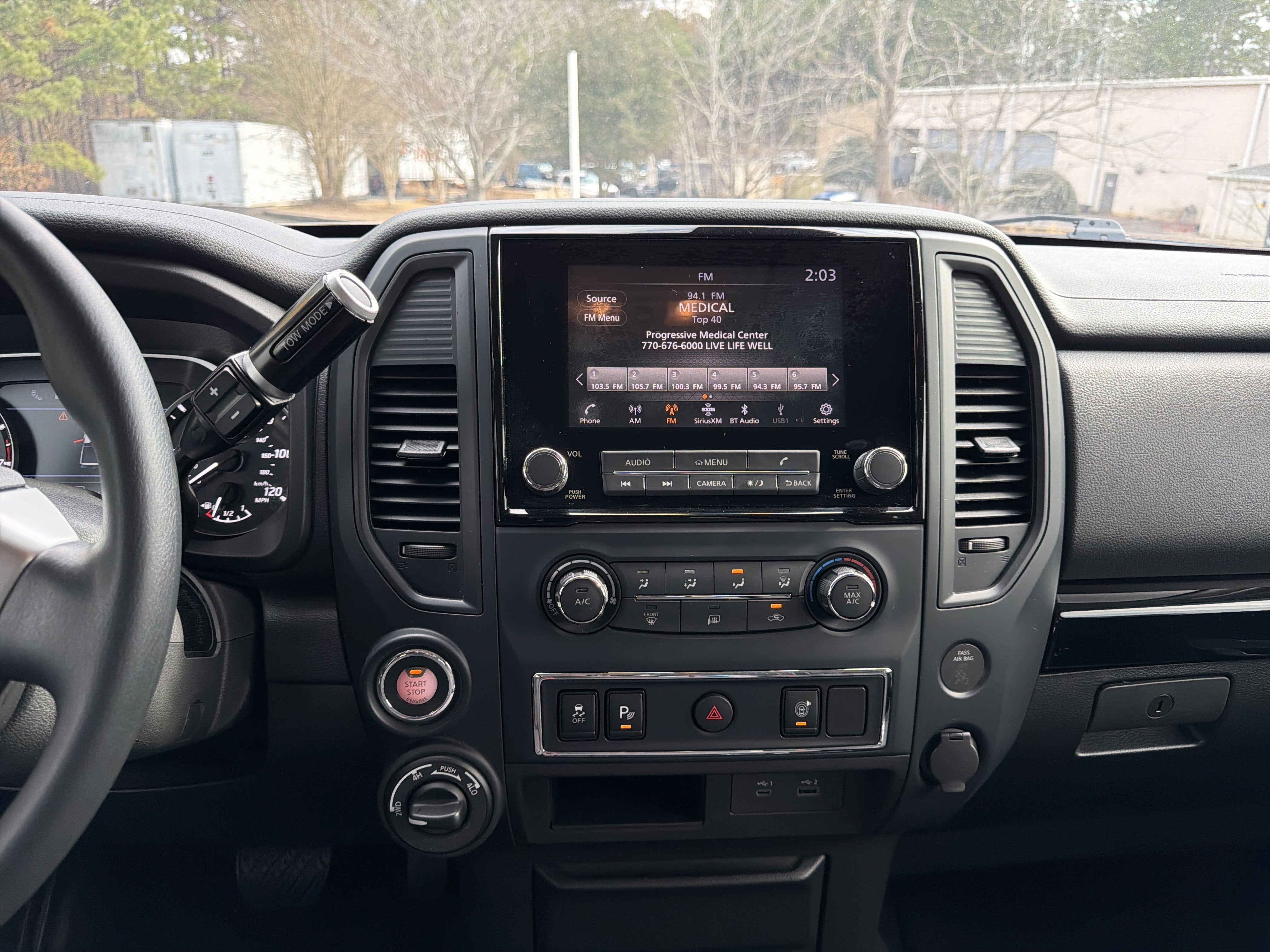 2024 Nissan Titan SV