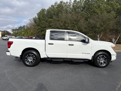 2024 Nissan Titan SV