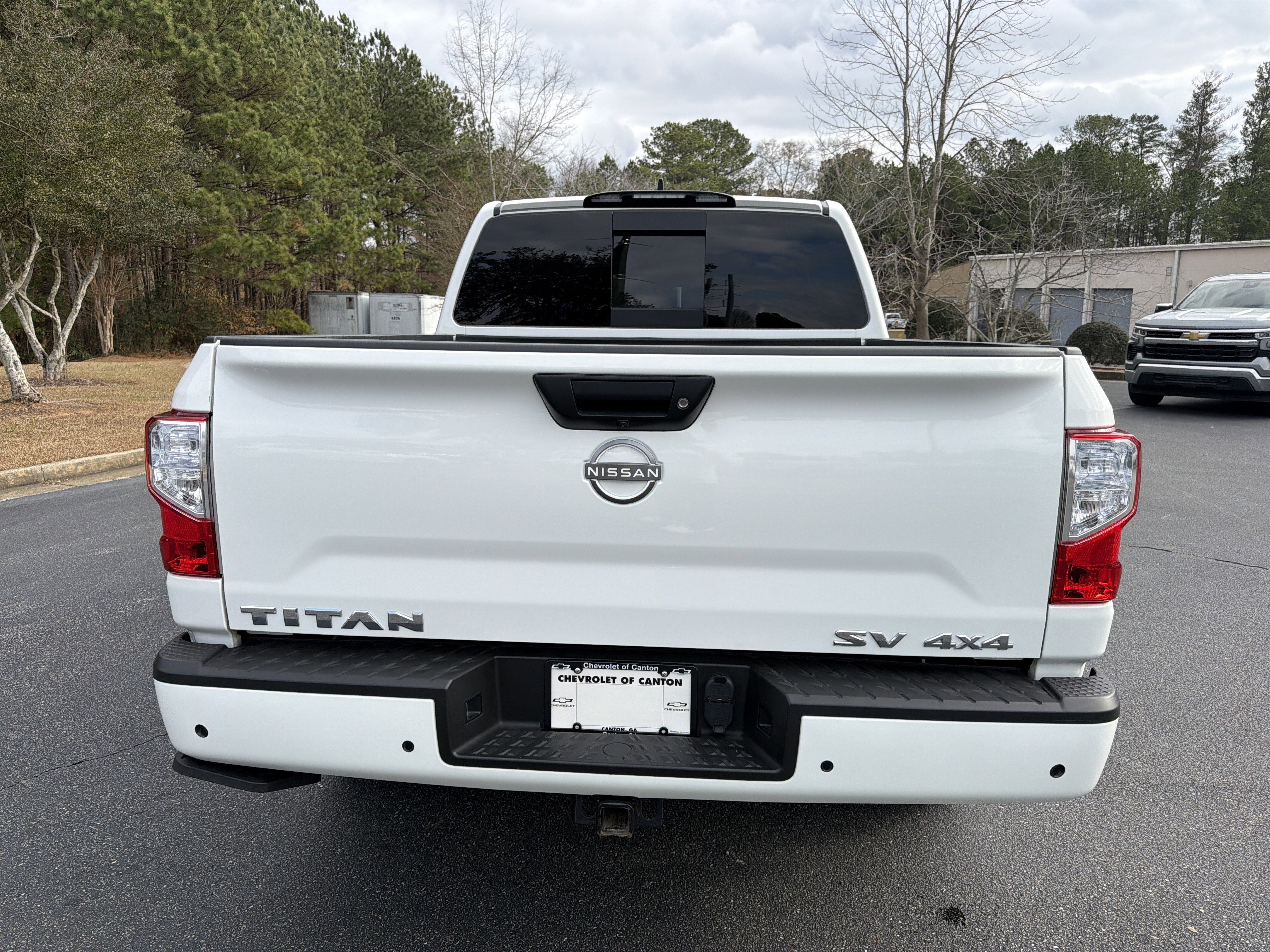 2024 Nissan Titan SV