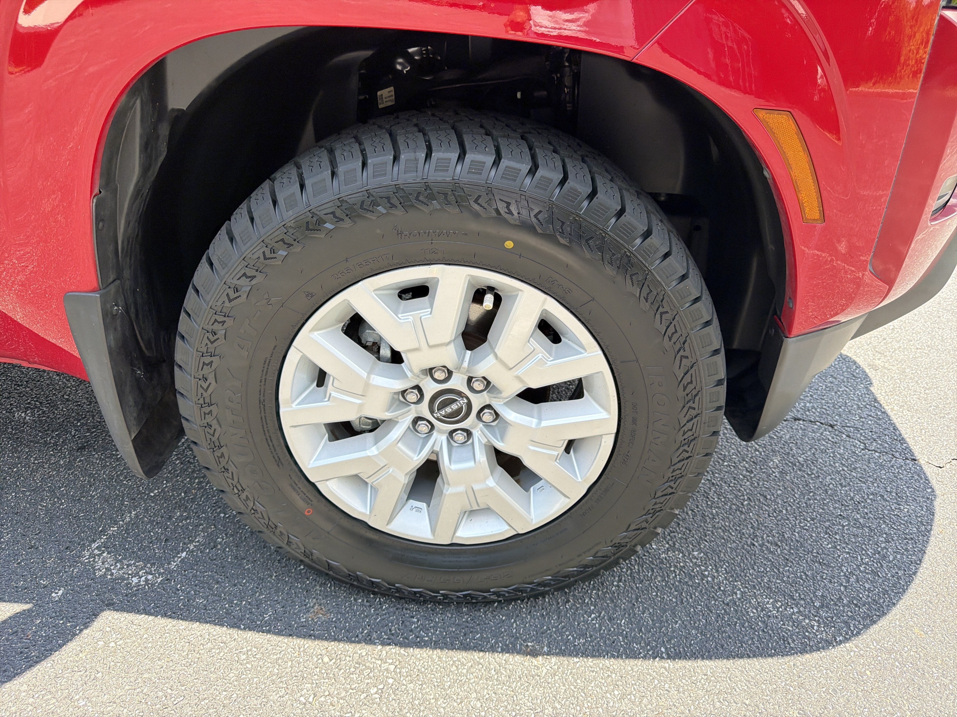 2022 Nissan Frontier SV