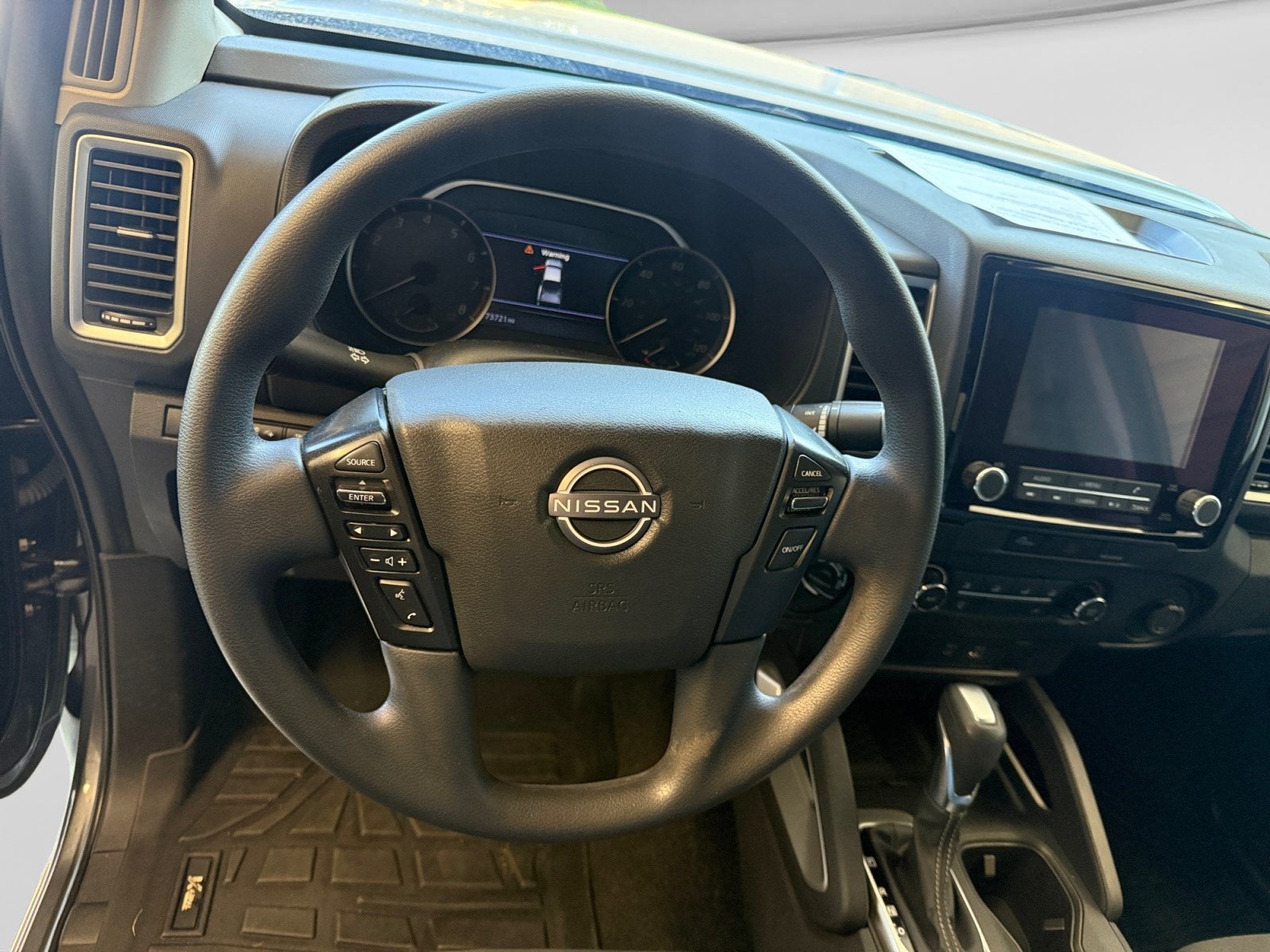 2023 Nissan Frontier SV