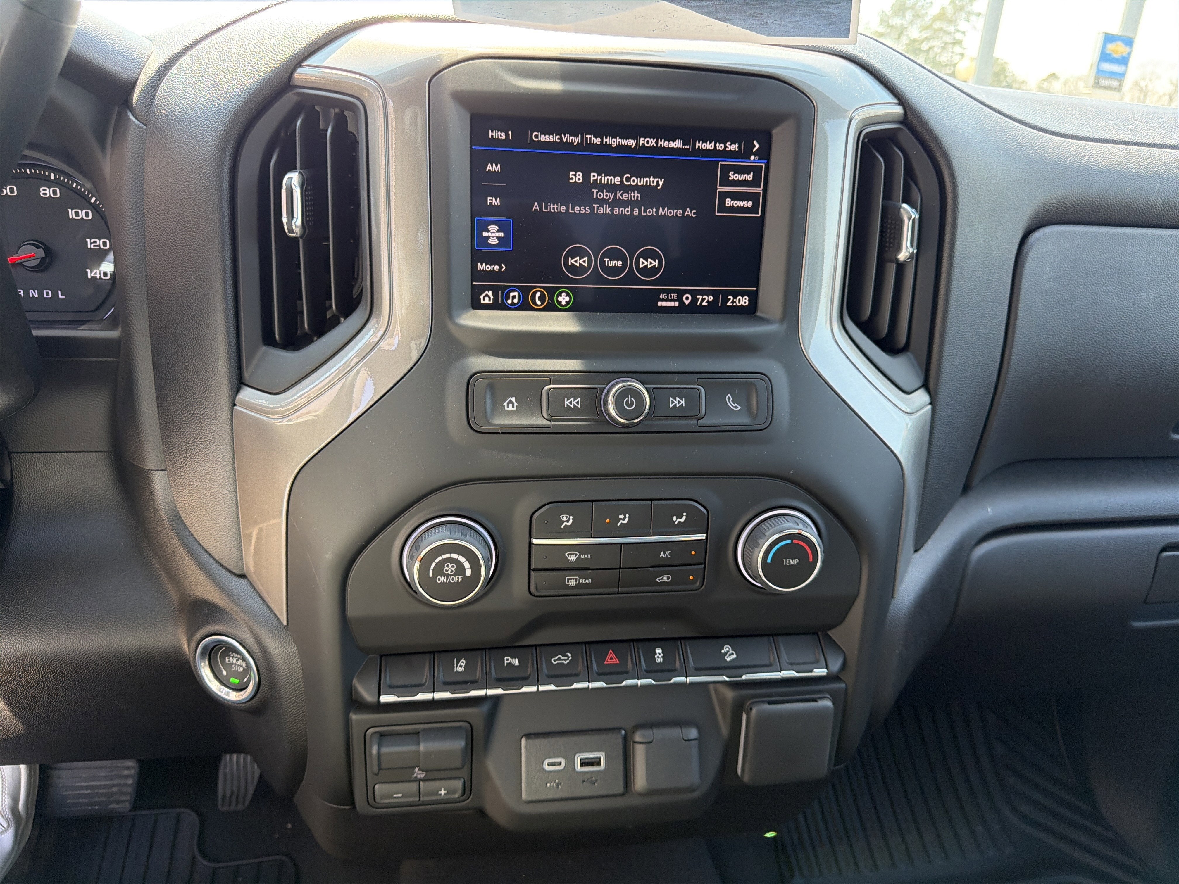 2026 Chevrolet Silverado 2500HD Custom