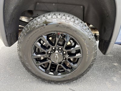 2026 Chevrolet Silverado 2500HD Custom