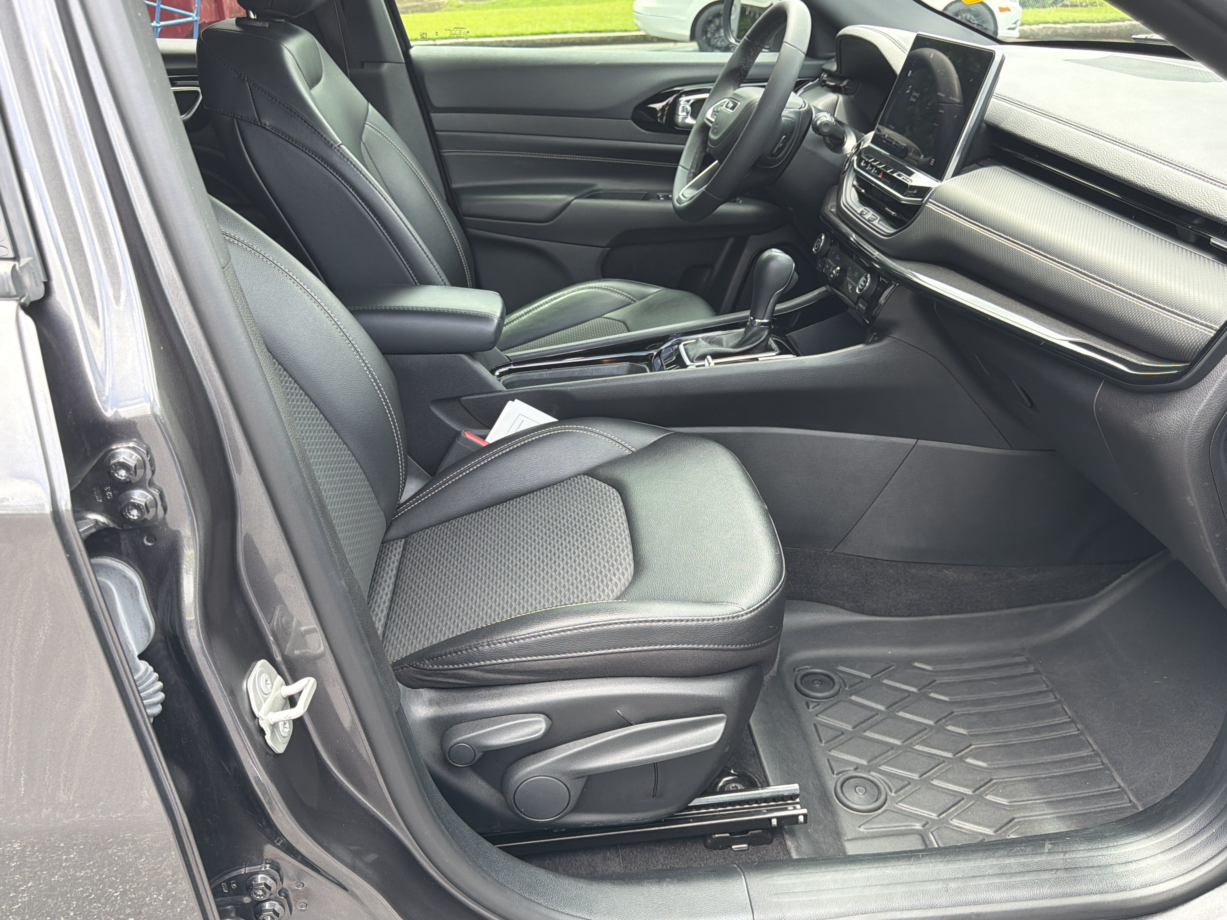 2023 Jeep Compass Altitude