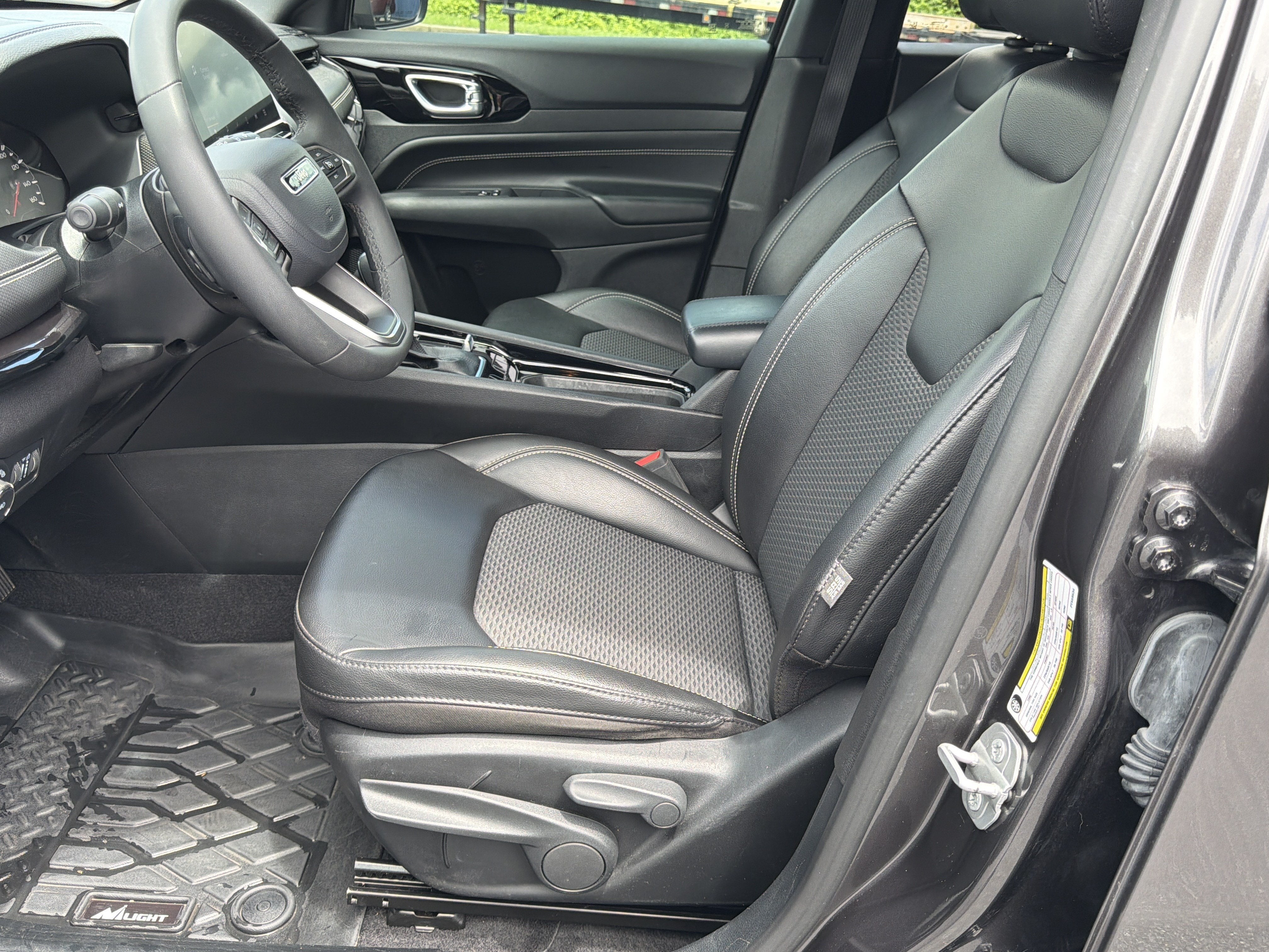 2023 Jeep Compass Altitude