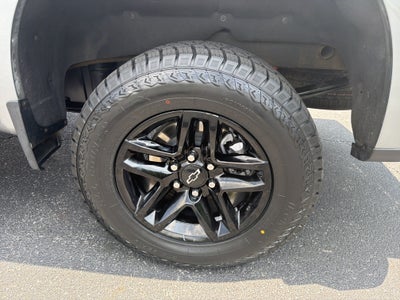 2025 Chevrolet Silverado 1500 Custom Trail Boss