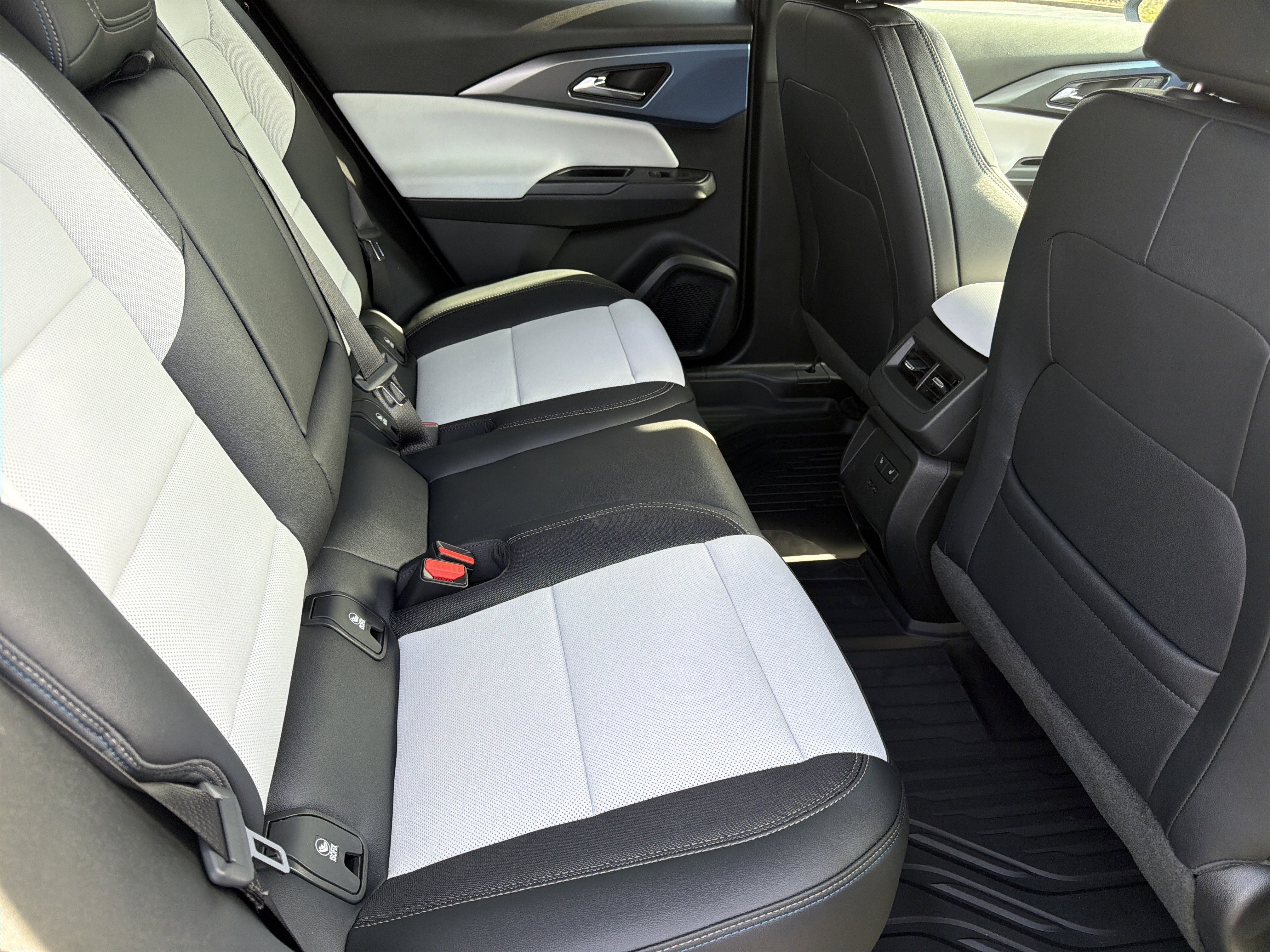 2026 Chevrolet Equinox EV LT2 w/PDE