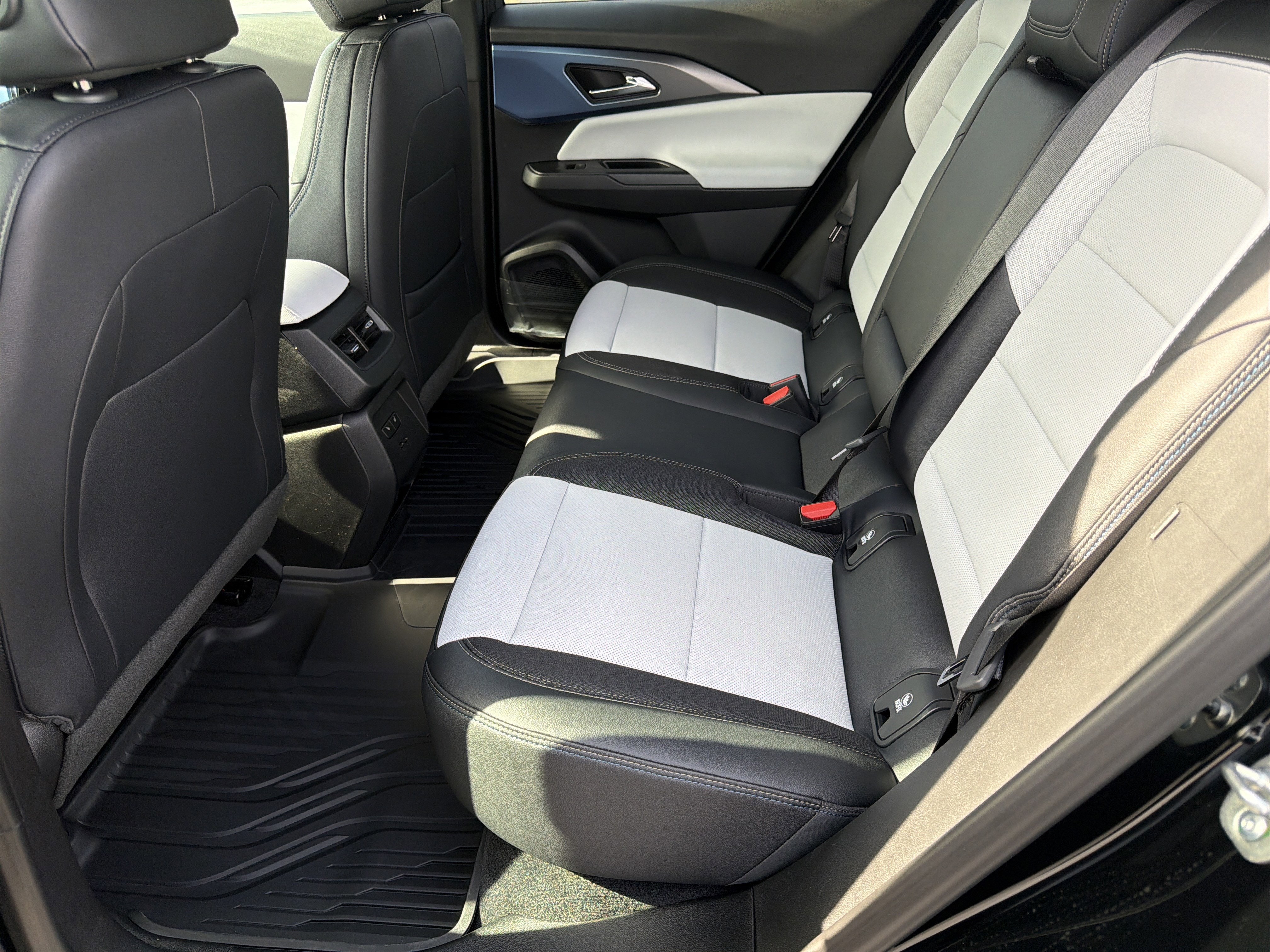 2026 Chevrolet Equinox EV LT2 w/PDE