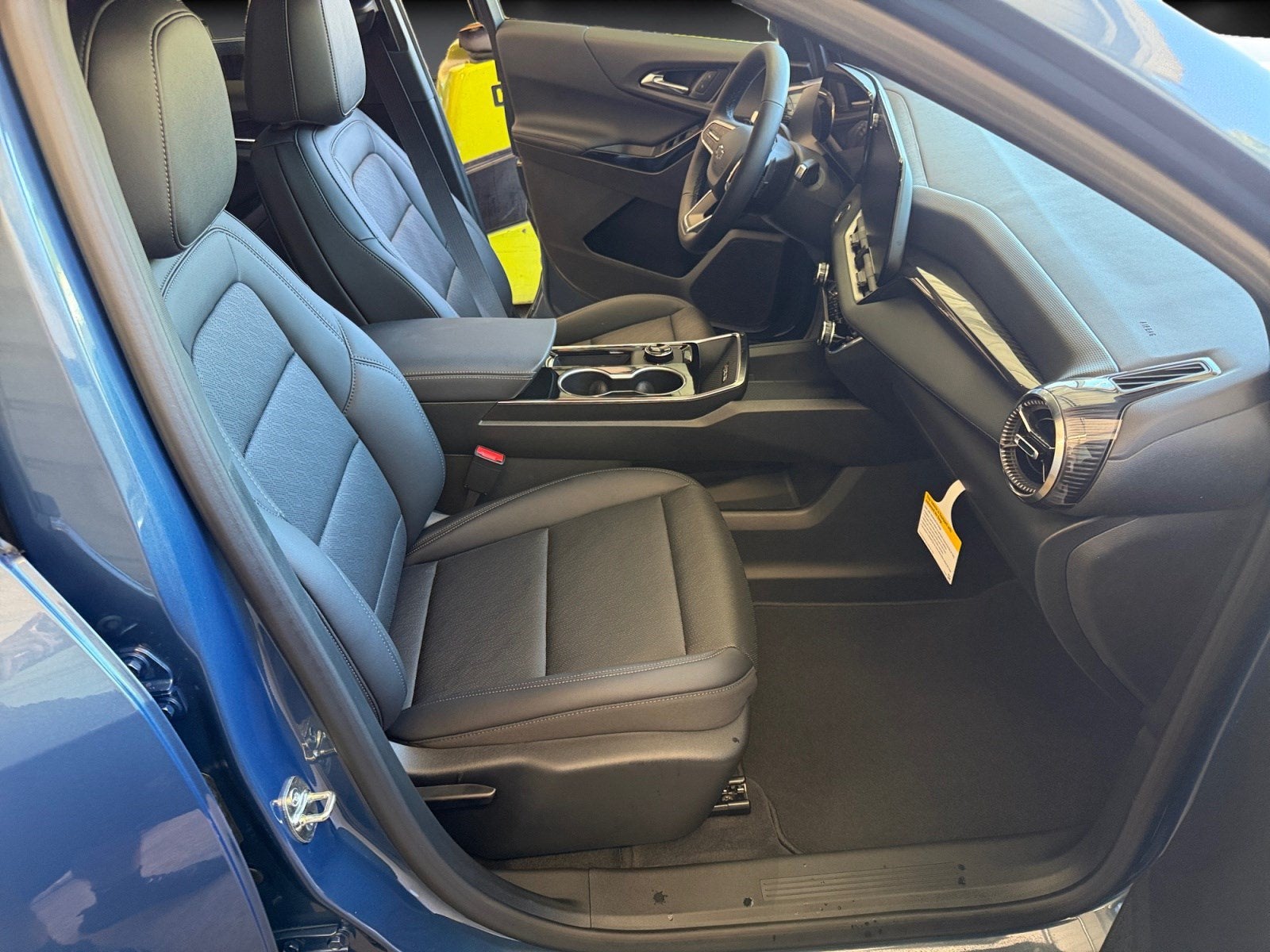 2027 Chevrolet Equinox FWD LT