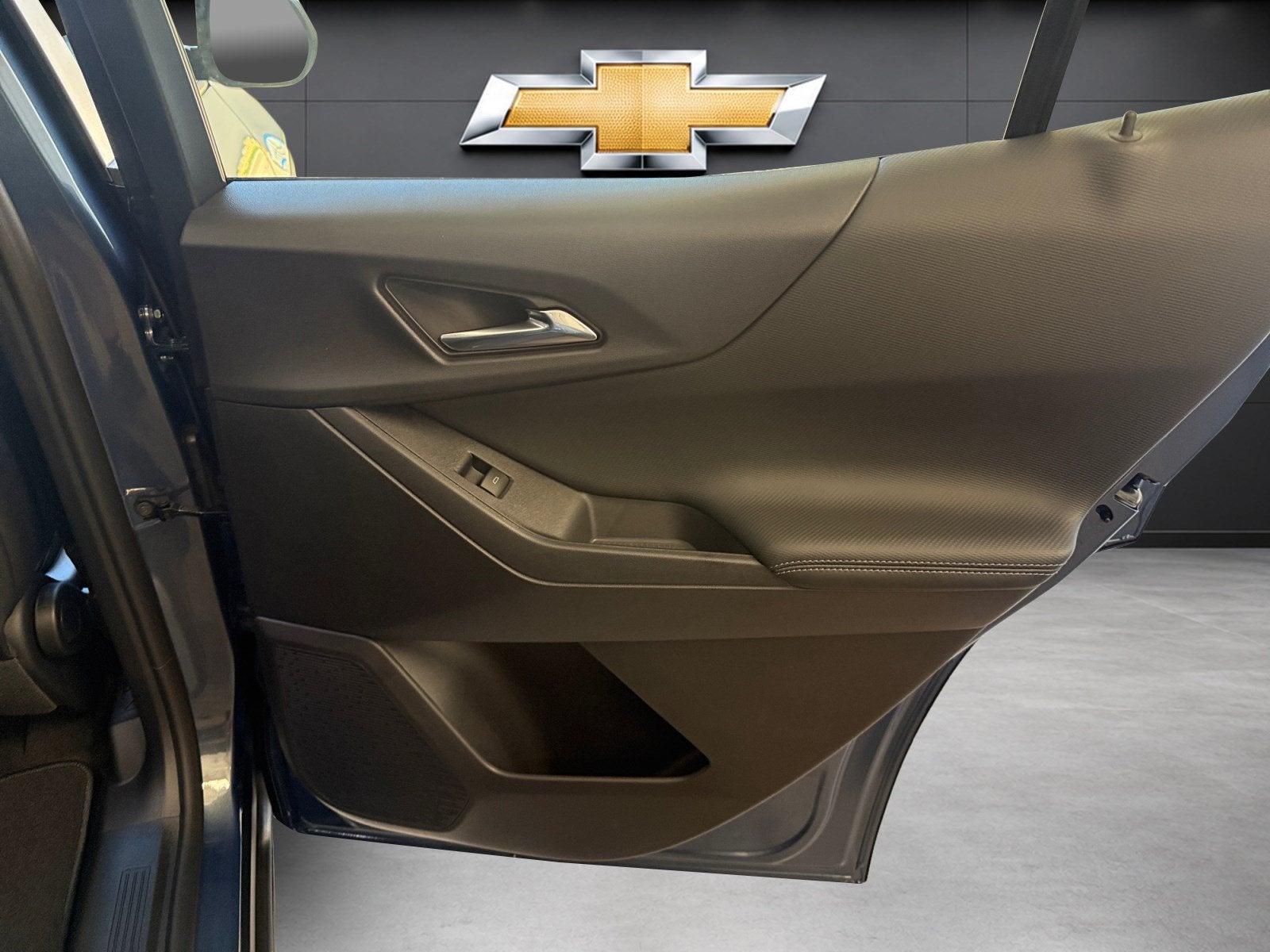 2027 Chevrolet Equinox FWD LT