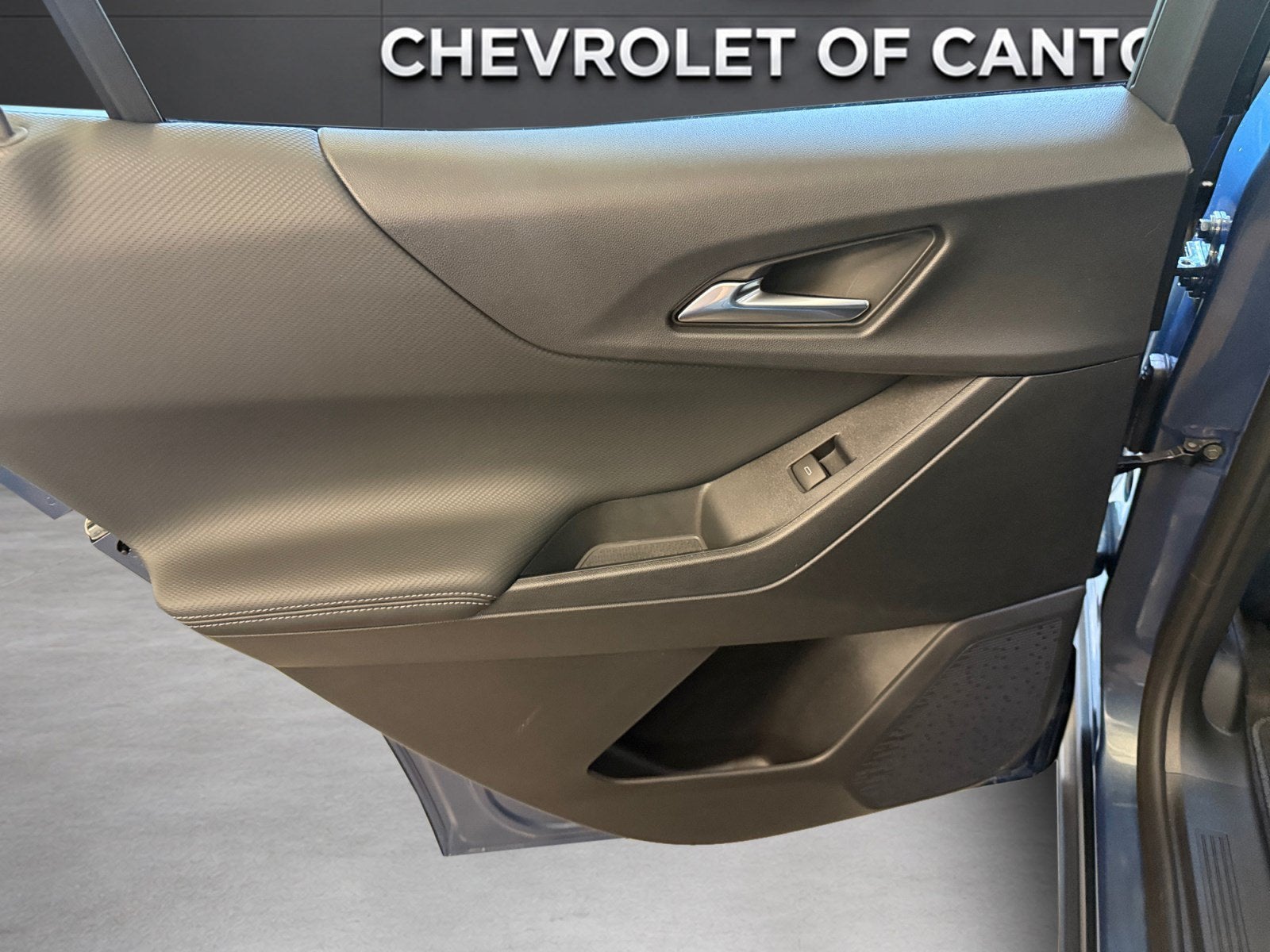 2027 Chevrolet Equinox FWD LT
